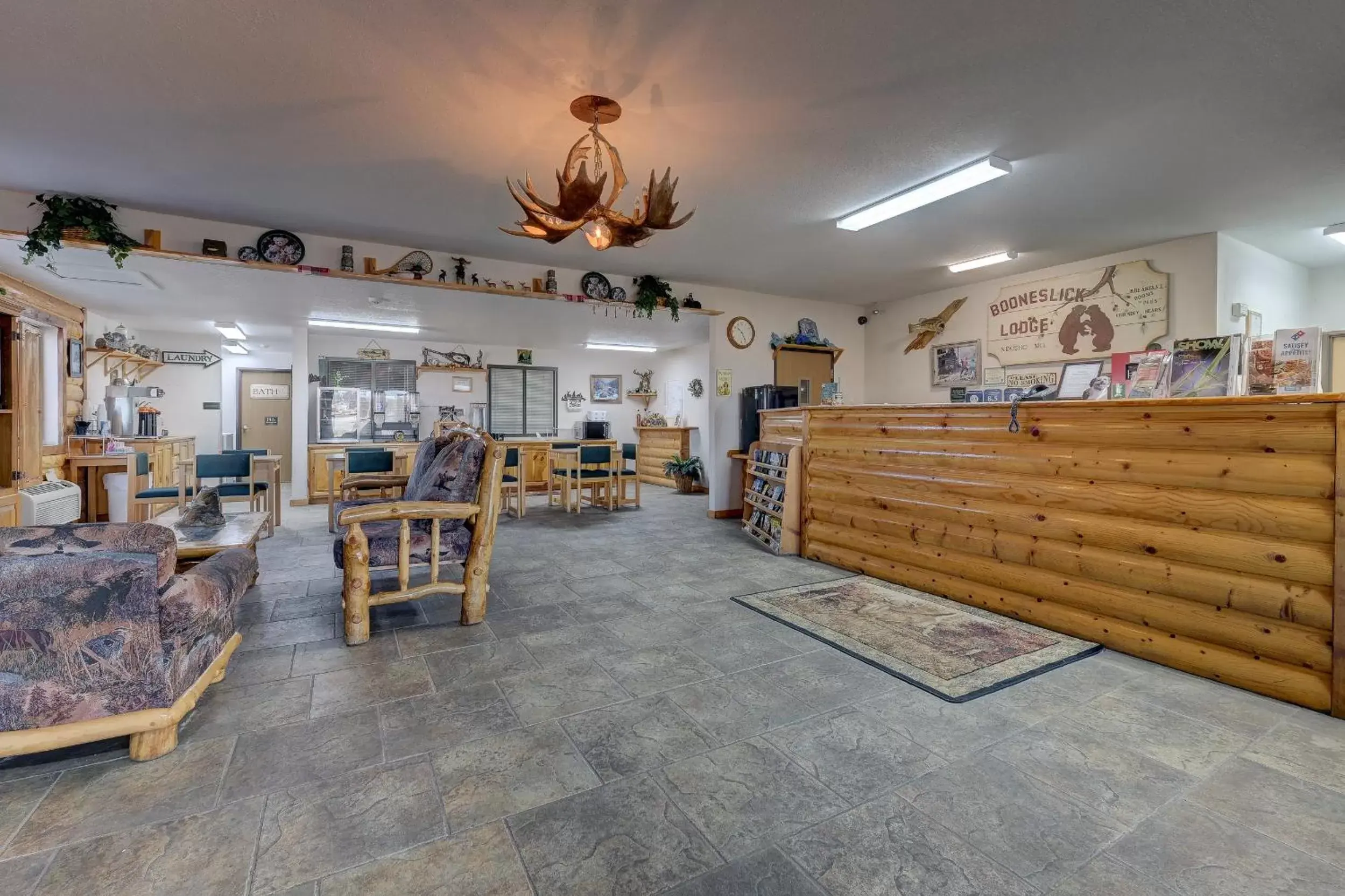 Lobby or reception, Restaurant/Places to Eat in Booneslick Lodge - Neosho