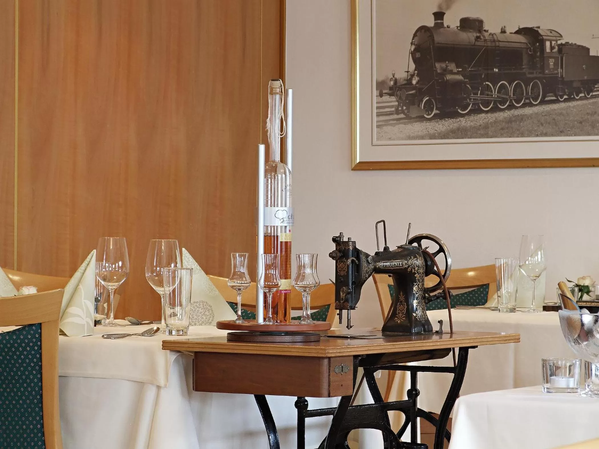 Restaurant/places to eat in Gasthof Eisenbahn