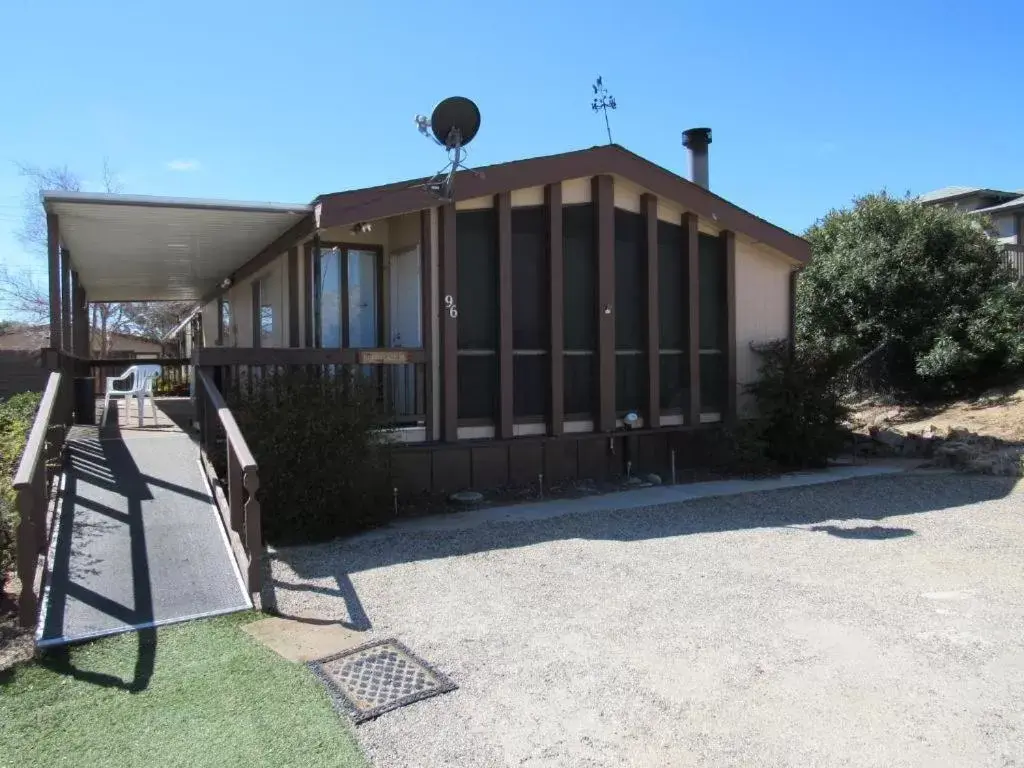 Property Building in Lakeshore Lodge