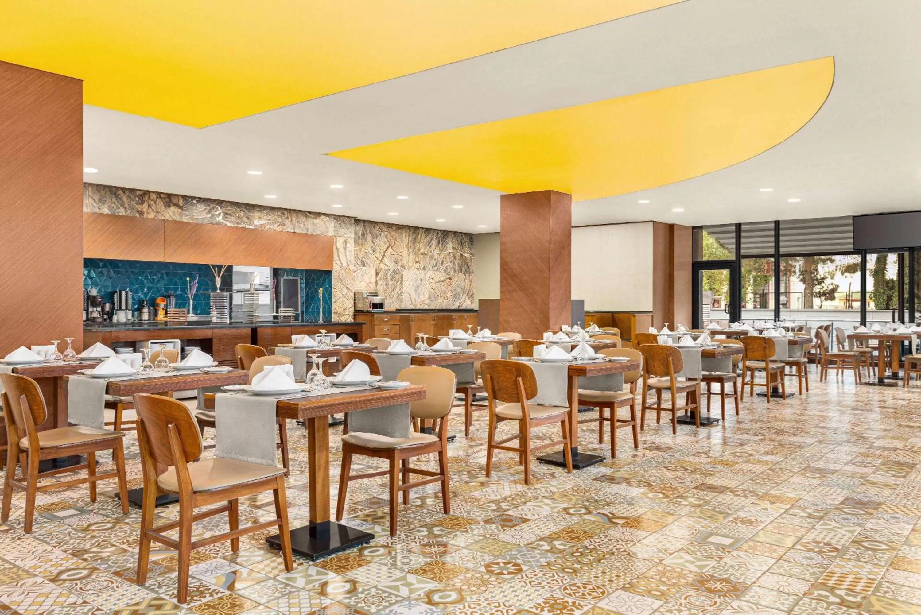 Restaurant/places to eat in Ramada Plaza by Wyndham Samsun