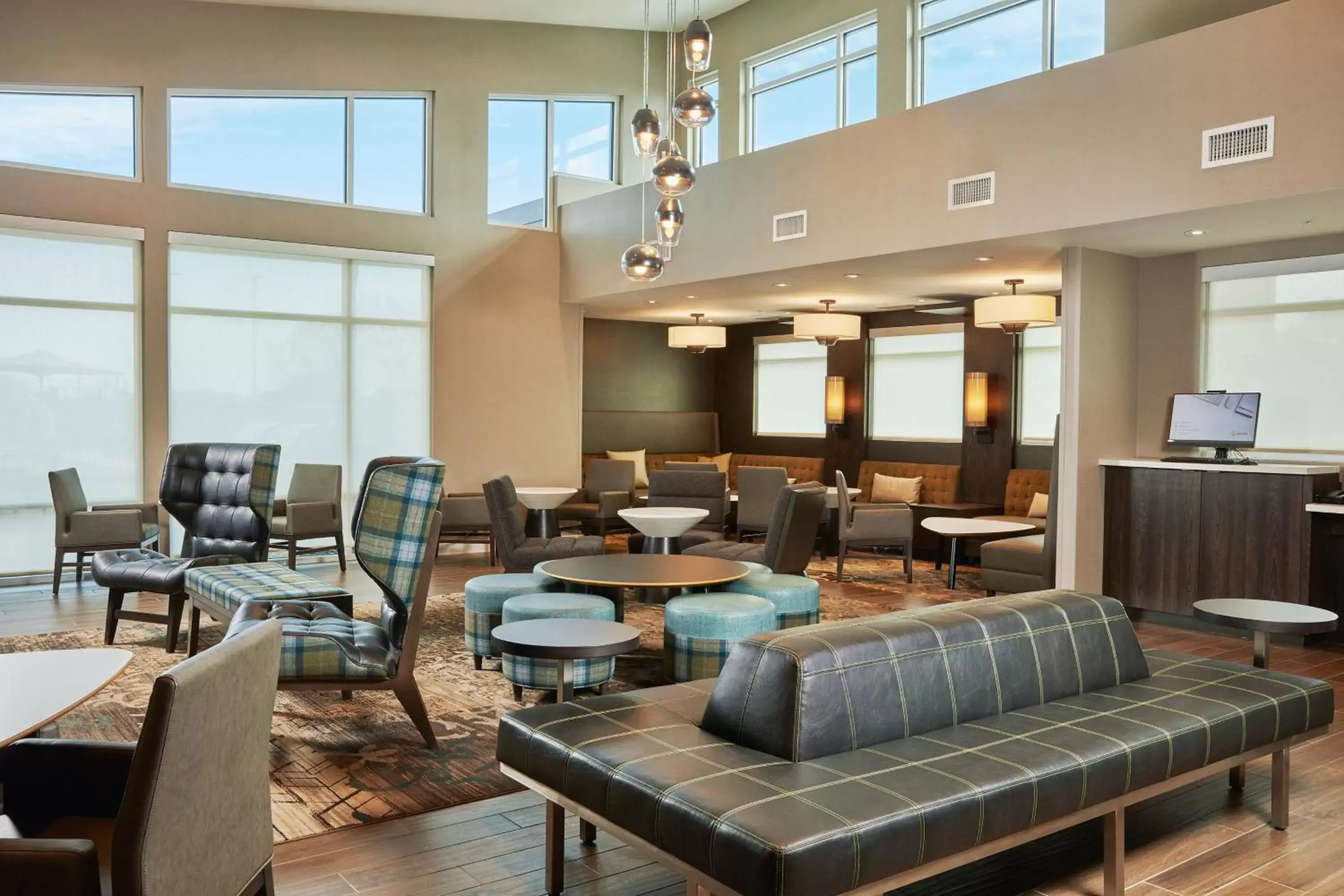 Lobby or reception, Lounge/Bar in Residence Inn Sacramento Davis