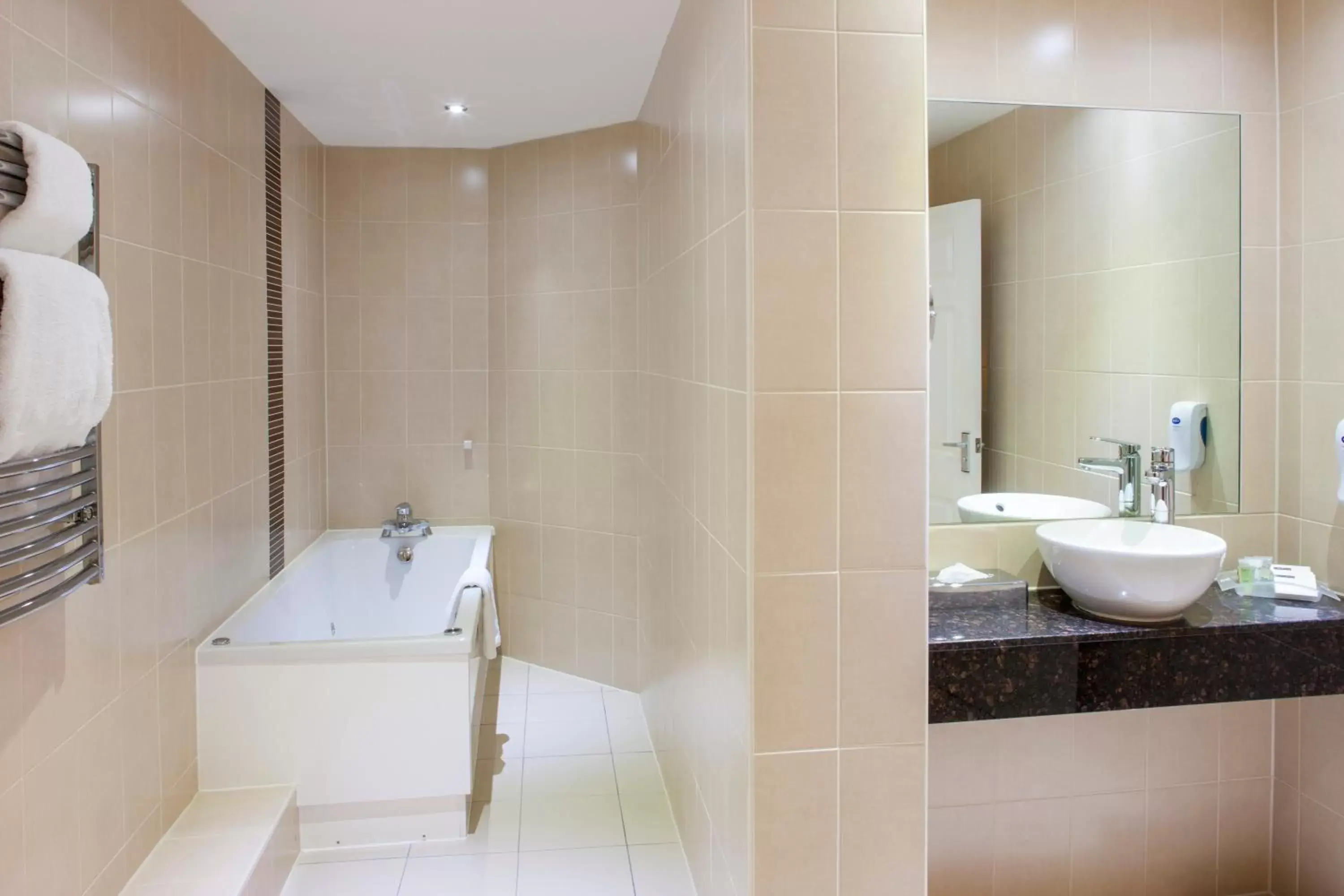 Shower, Bathroom in Holiday Inn Norwich North, an IHG Hotel