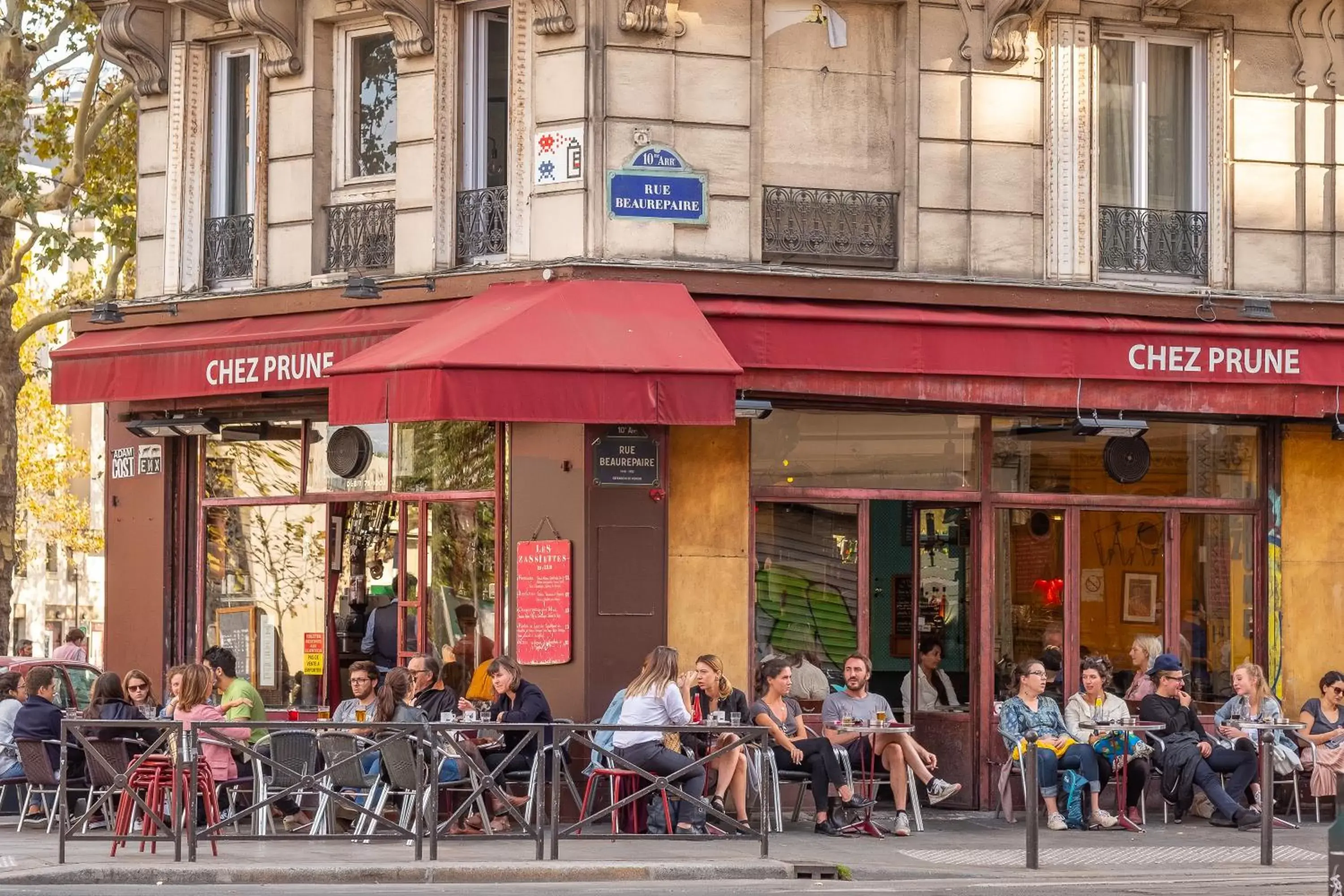 Neighbourhood, Restaurant/Places to Eat in La Planque Hotel