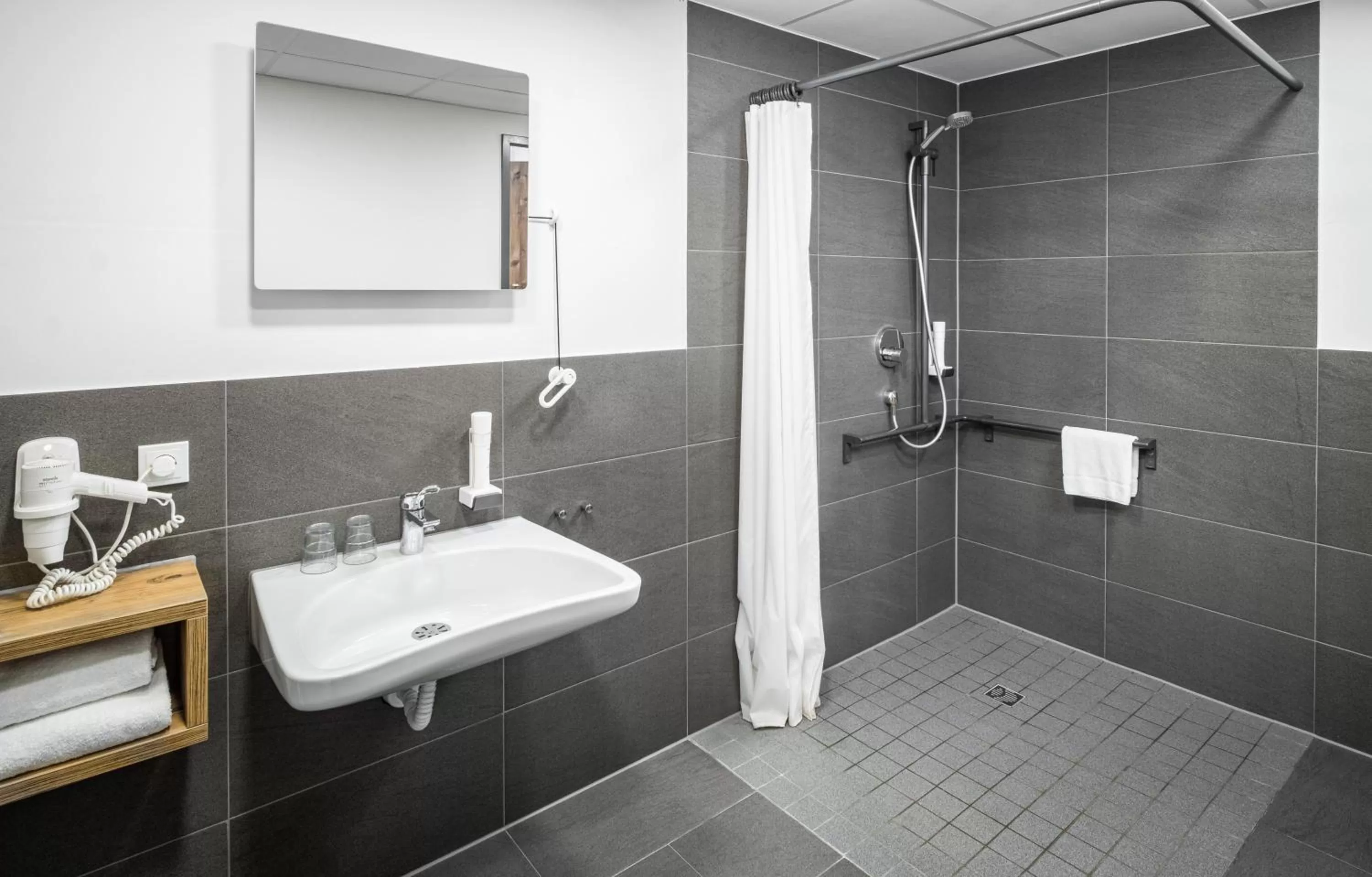 Bathroom in Alb Inn - Hotel & Apartments