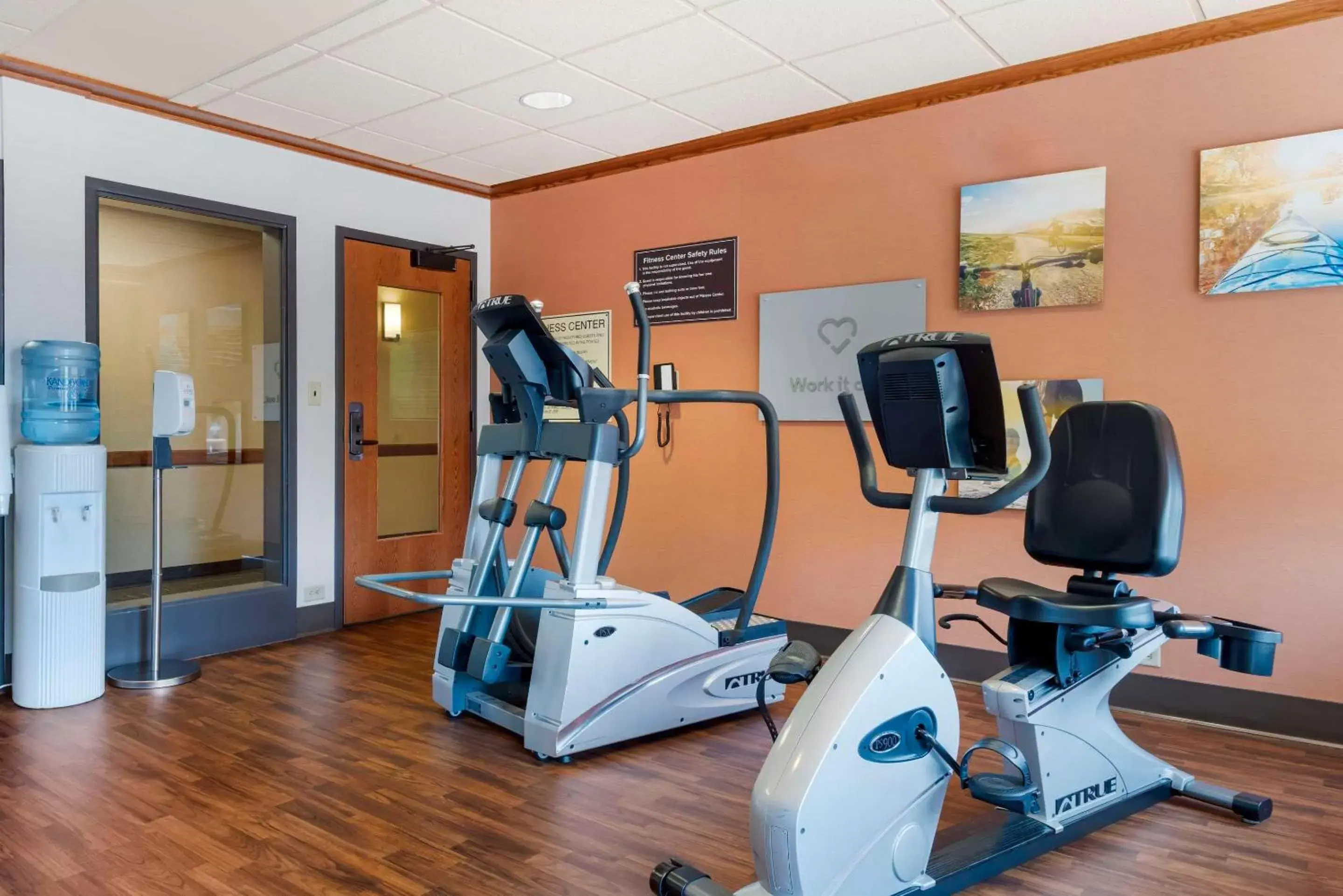 Fitness centre/facilities, Fitness Center/Facilities in Lift Bridge Lodge, Ascend Hotel Collection