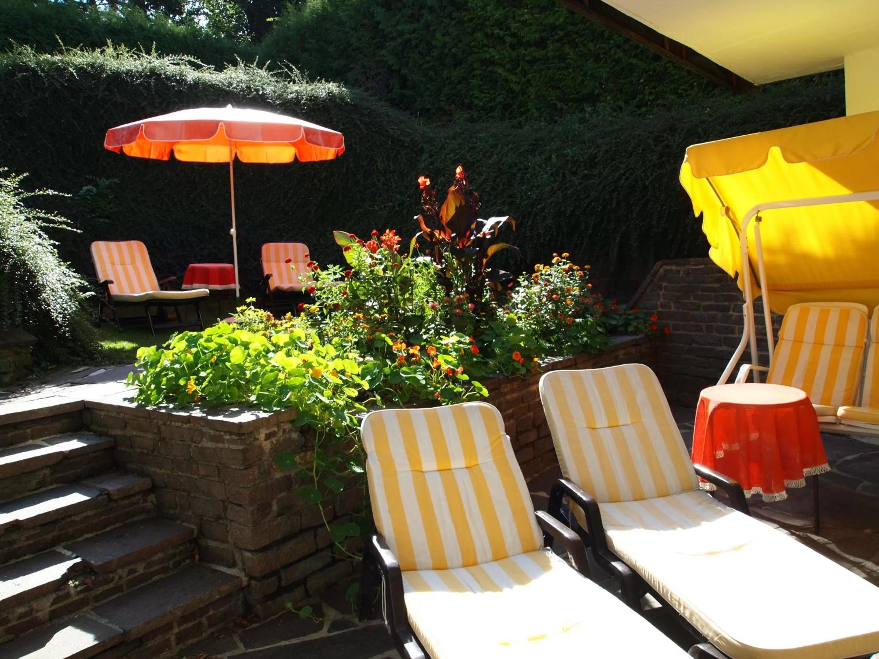 Garden in Hotel Sonnhof