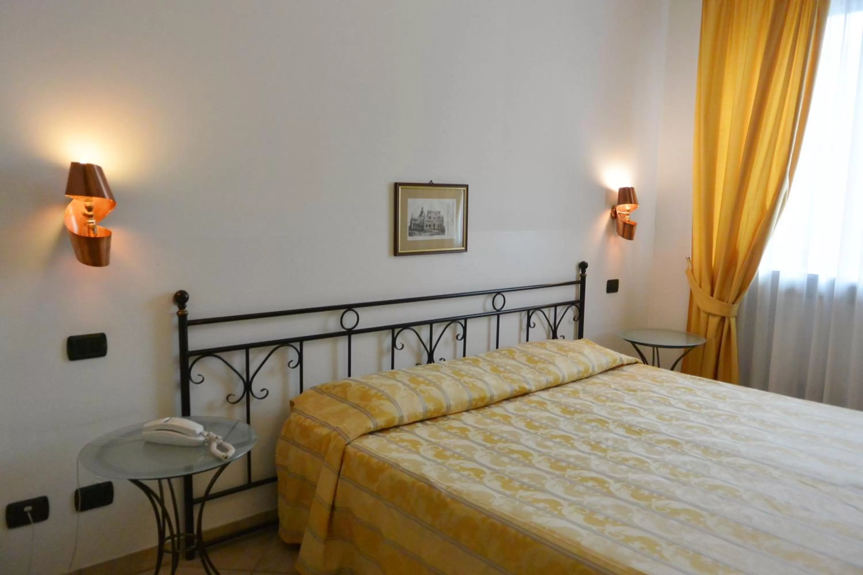 Photo of the whole room, Bed in Hotel Ristorante Italia