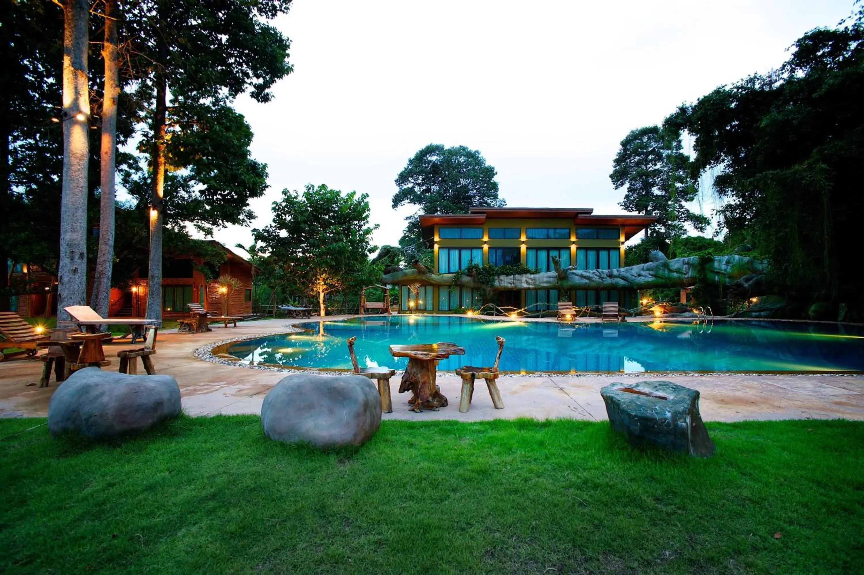 Swimming pool in Blues River Resort Swimming pool in Blues River Resort