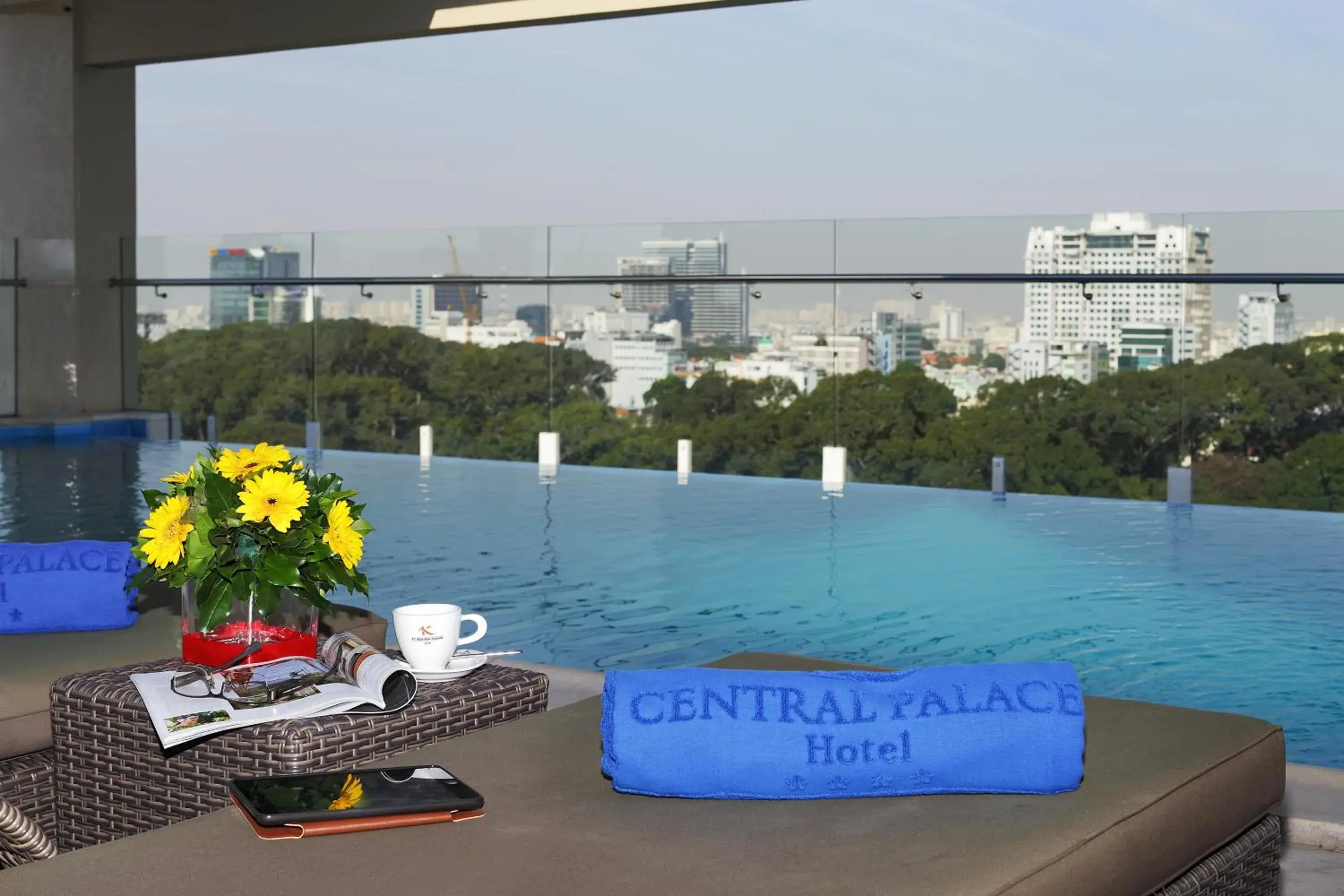 Swimming Pool in Central Palace Hotel