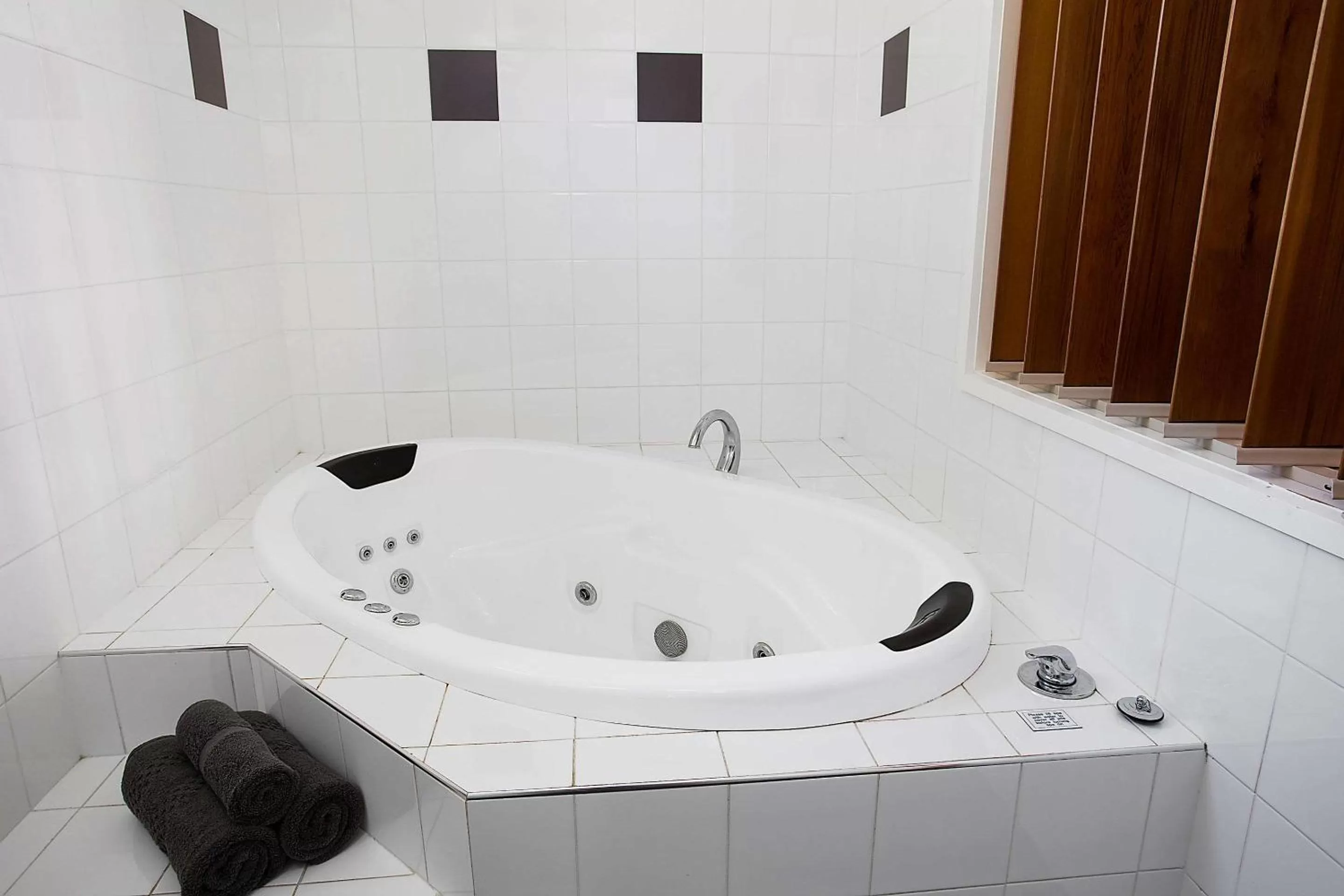 Bedroom in Comfort Inn On Raglan