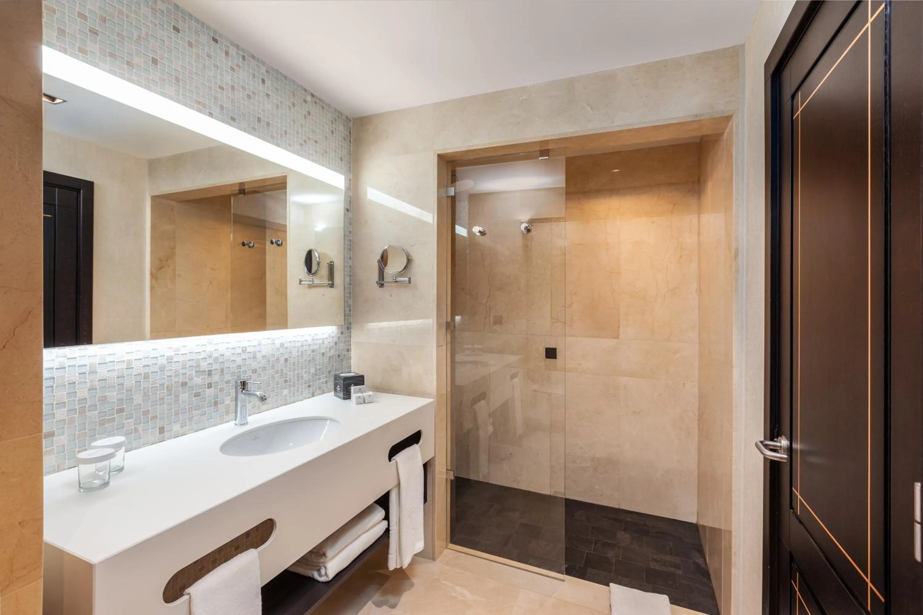 Bathroom in Lopesan Costa Meloneras Resort & Spa