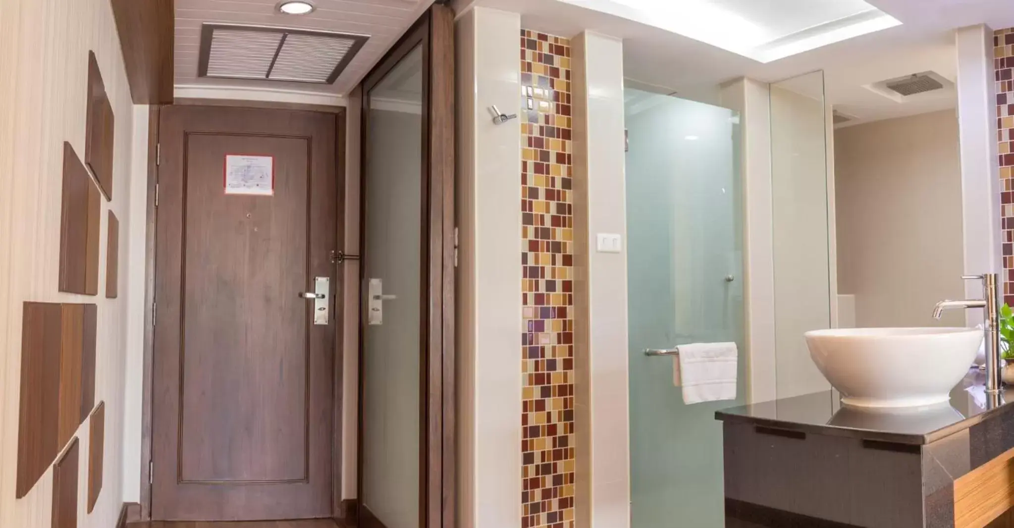 Toilet, Bathroom in Chiangmai Grandview Hotel & Convention Center - SHA Extra Plus