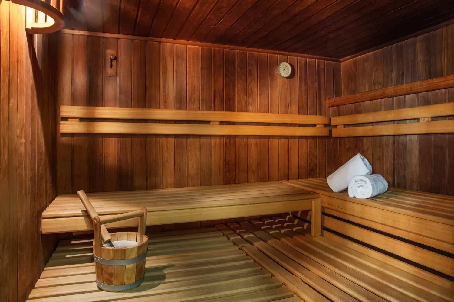 Sauna in Victoria Hotel & Residence