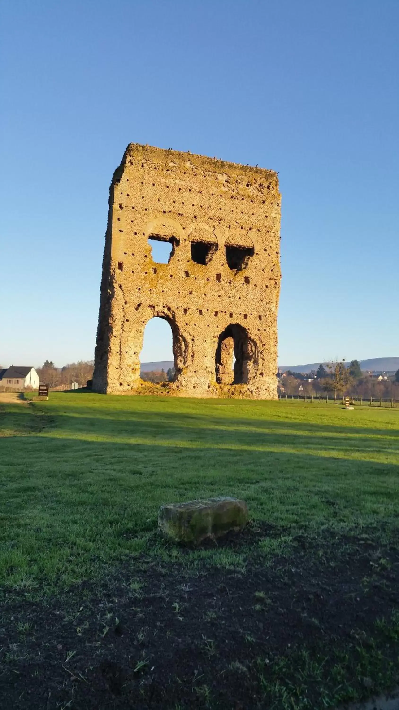 Nearby landmark, Property Building in Logis Hôtel de la Tête Noire