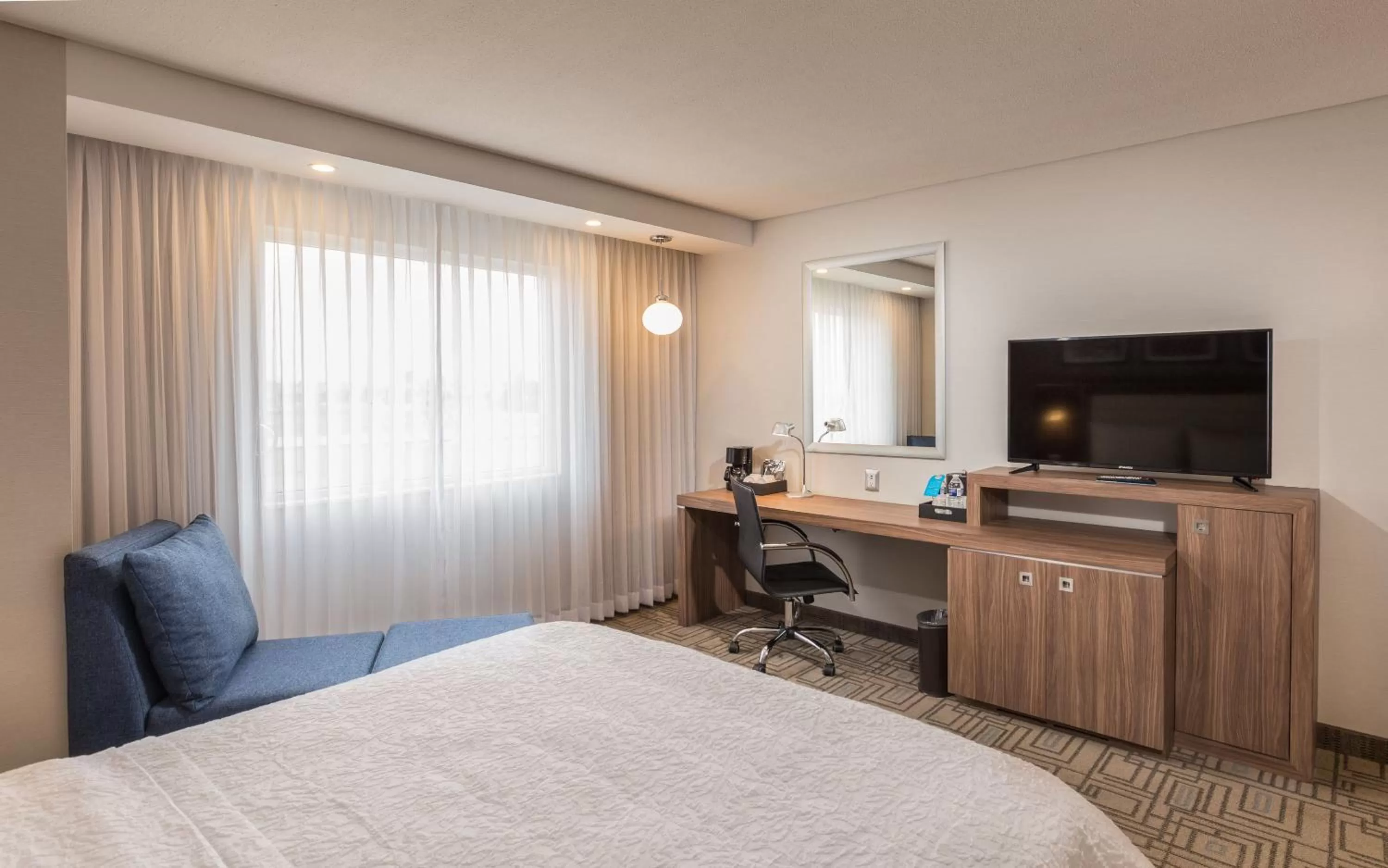 Bed in Hampton Inn By Hilton Tijuana