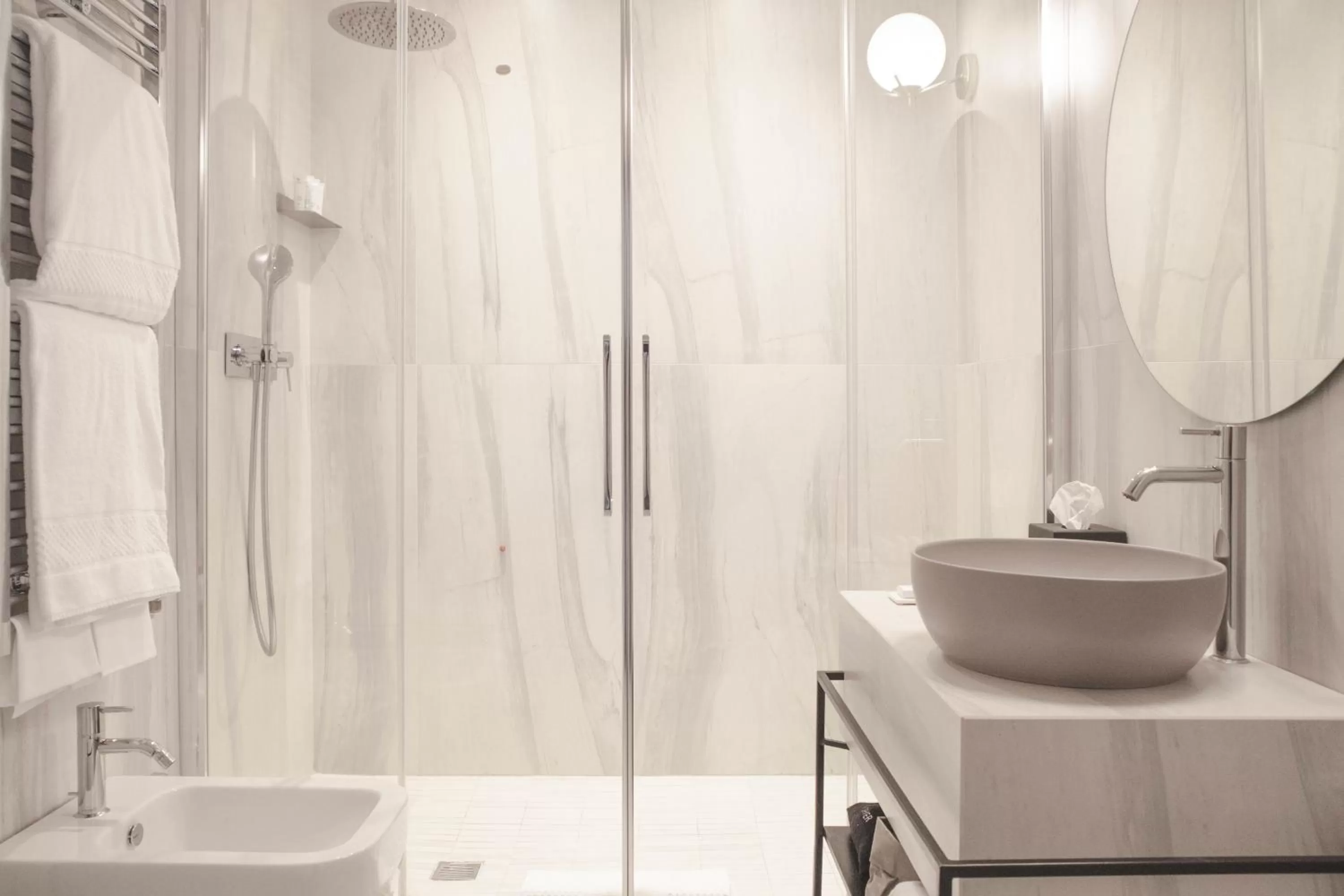 Bathroom in Palazzo Cornalia