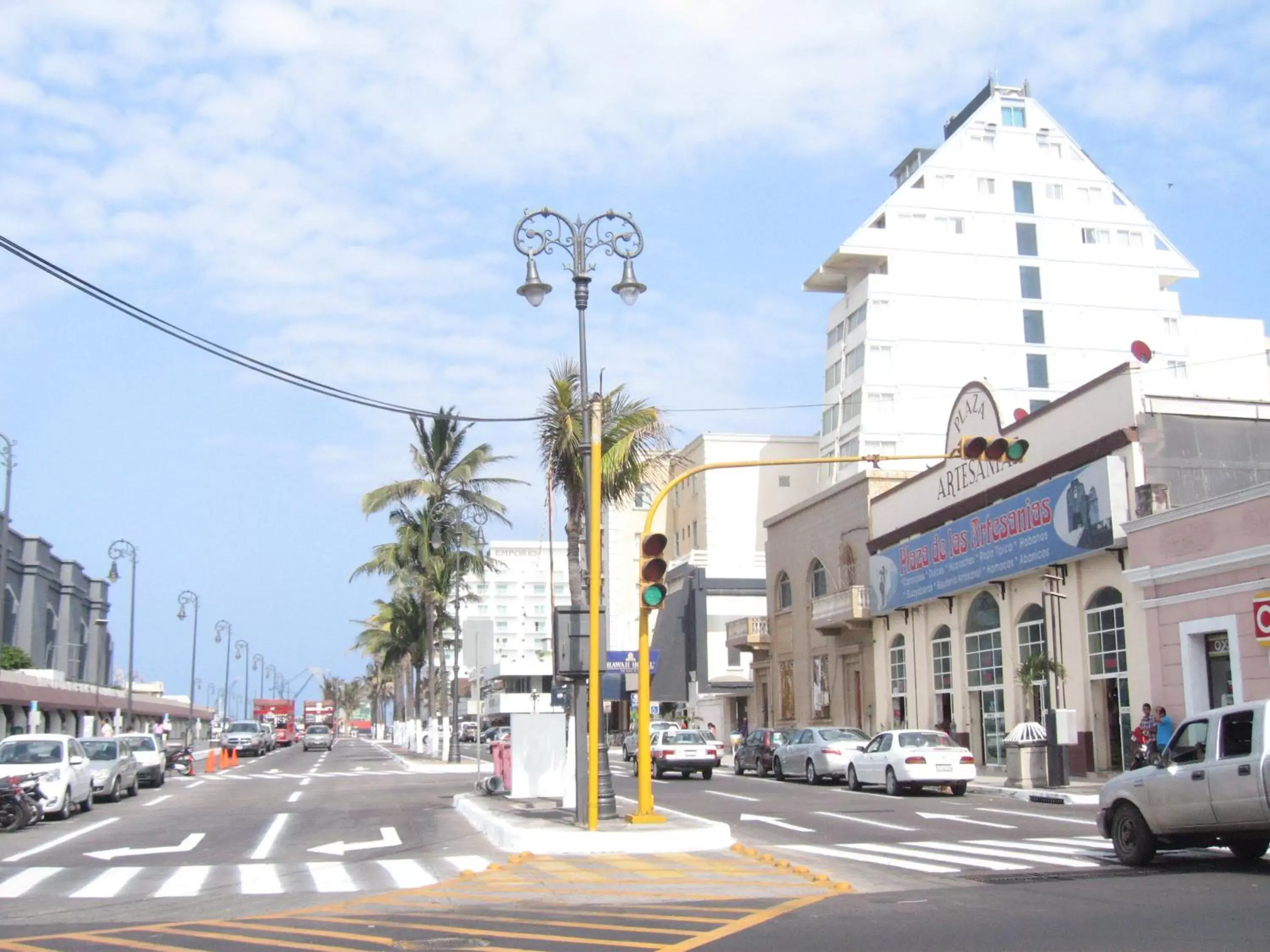 City view, Property Building in Hotel Santander Veracruz - Malecon