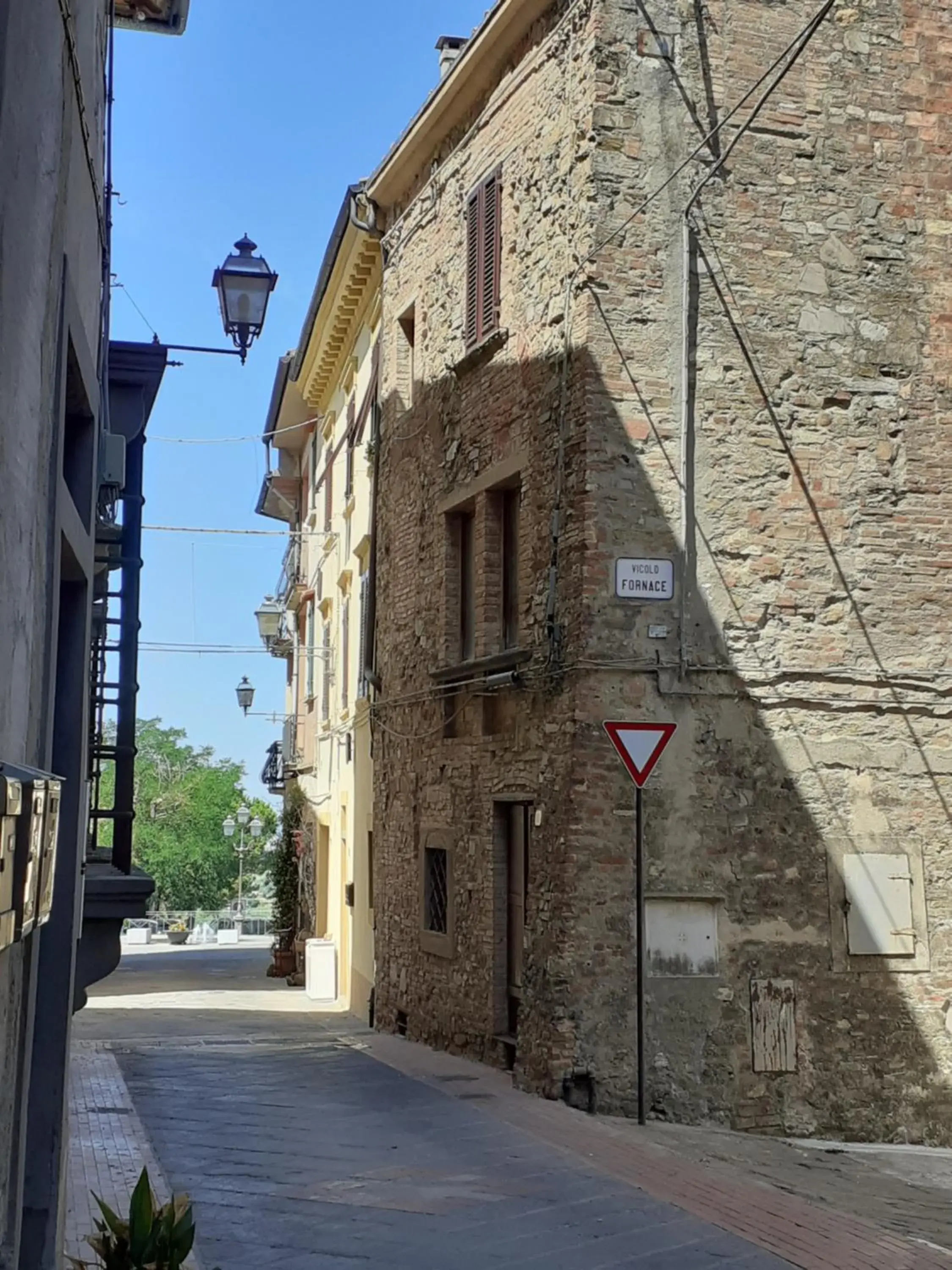 Neighbourhood, Property Building in Hotel Le Macine