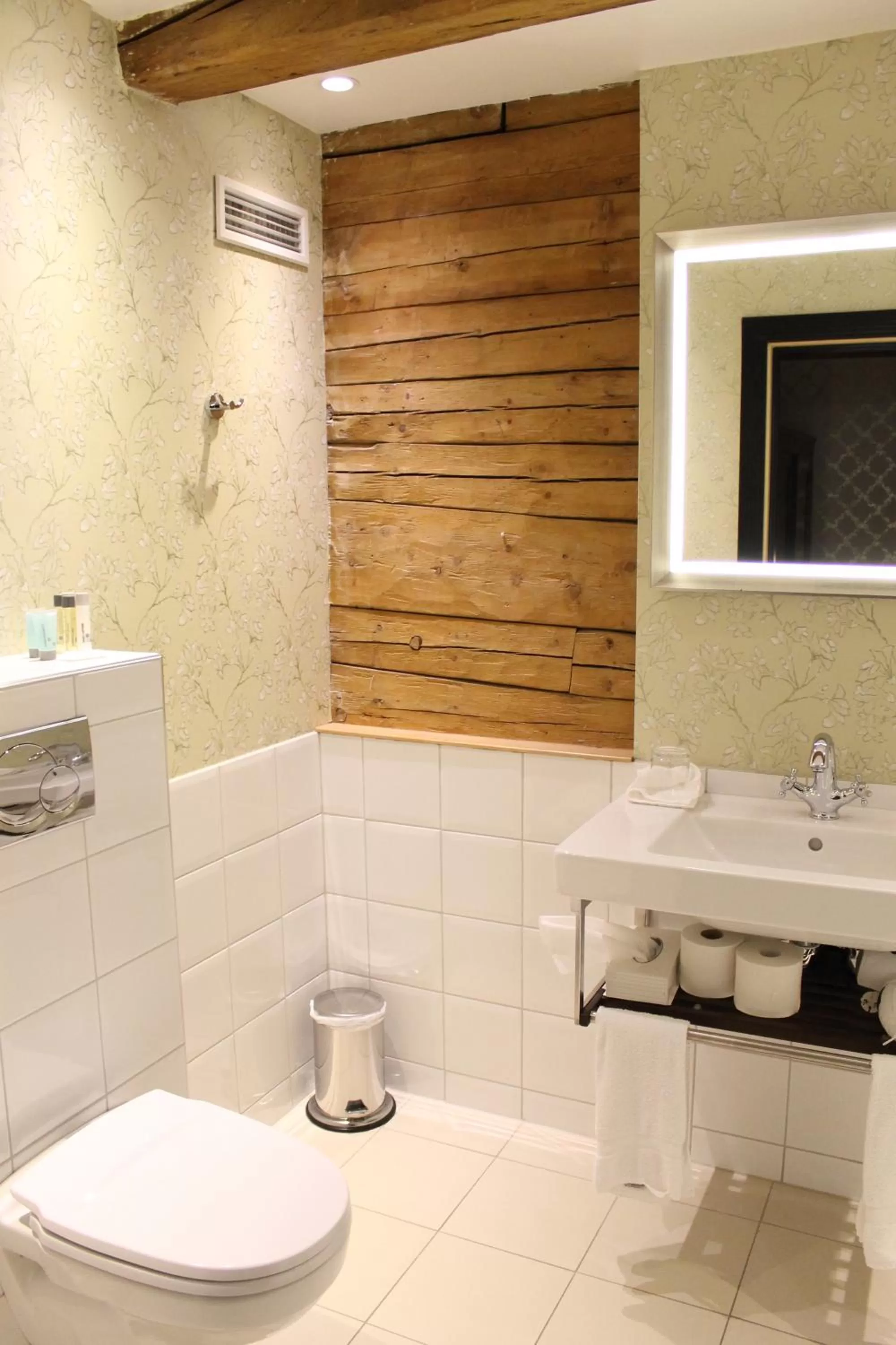 Bathroom in Det Hanseatiske Hotel