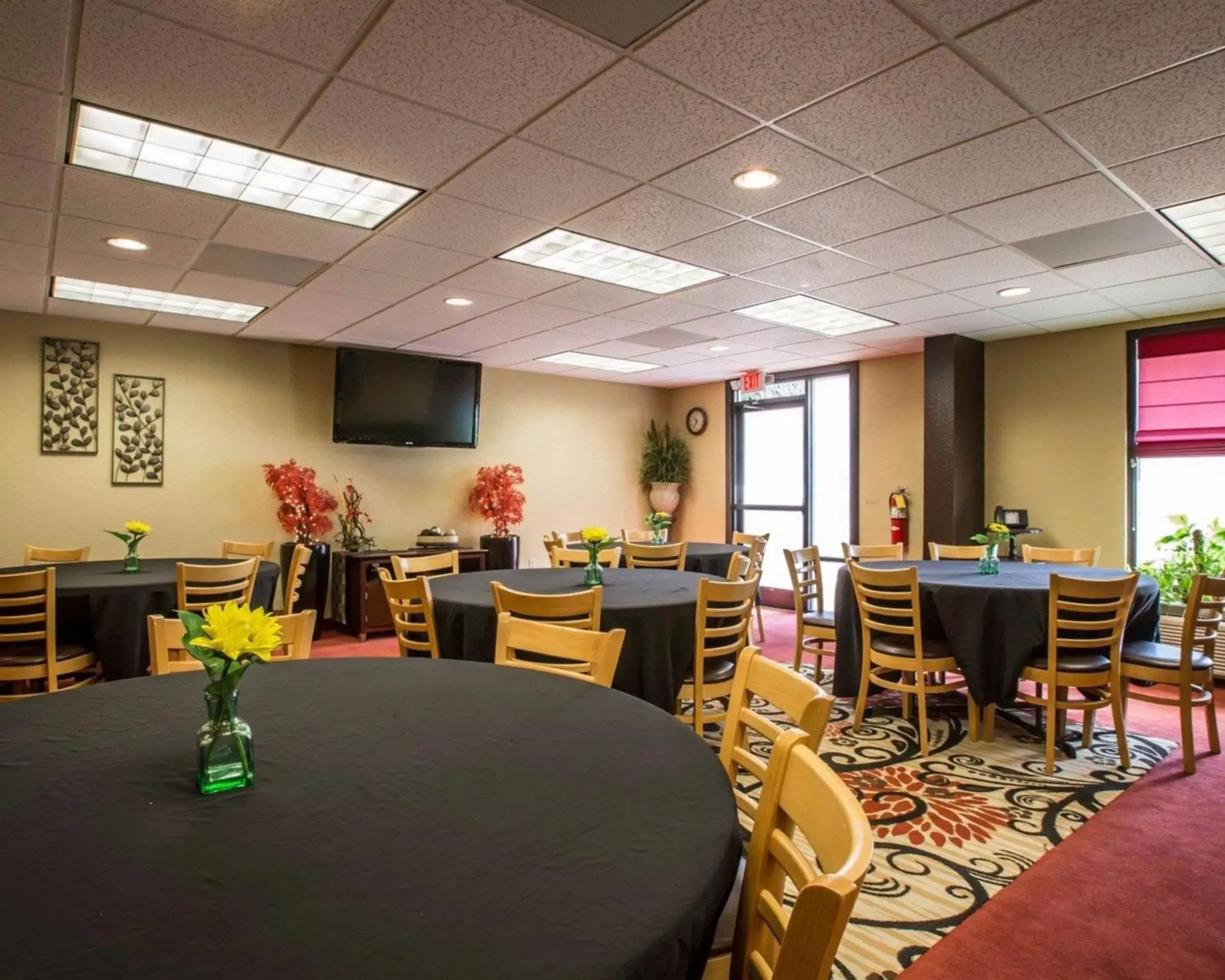 On site, Restaurant/Places to Eat in Quality Inn Jonesville I-77