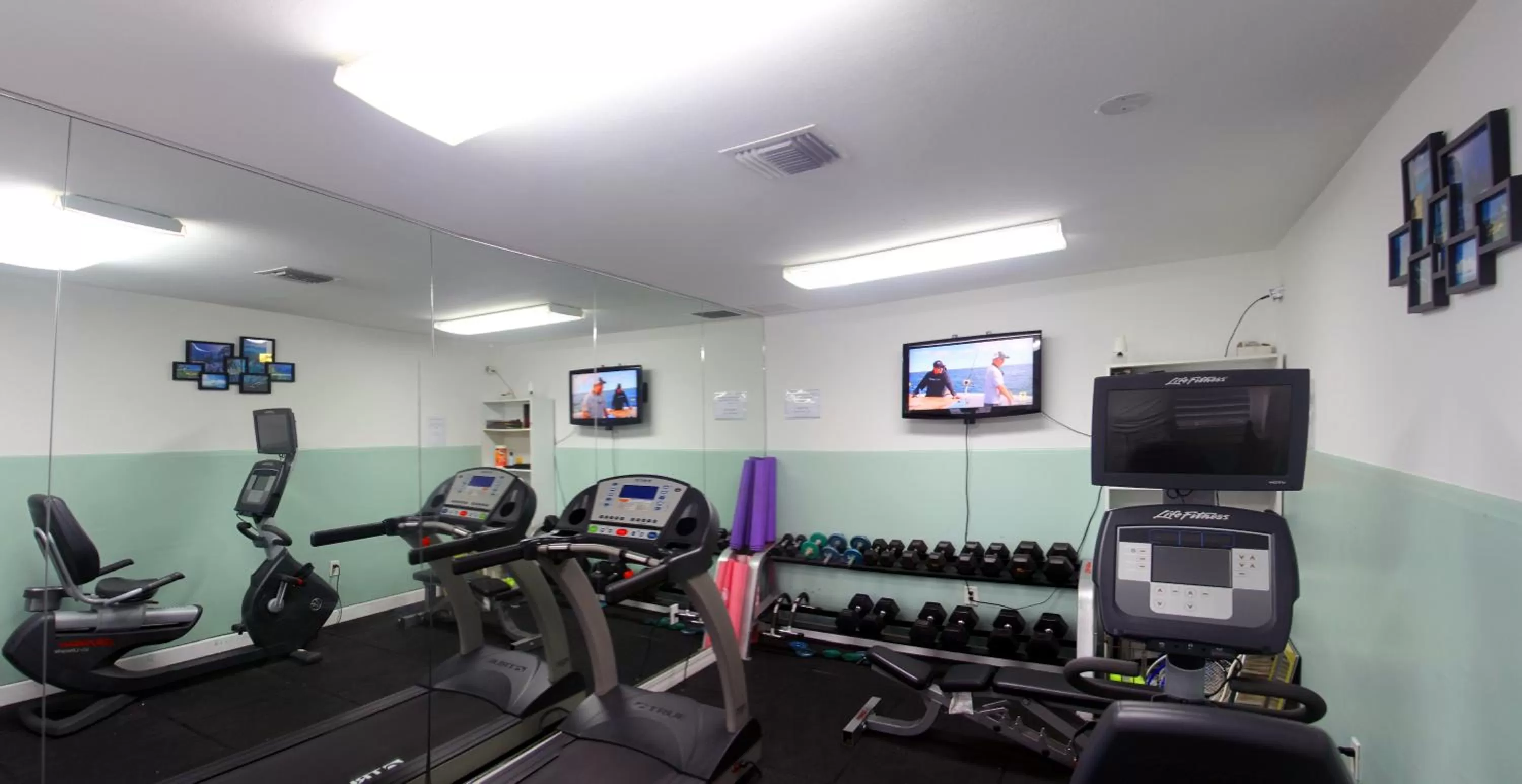 Fitness centre/facilities in Regal Beach Club