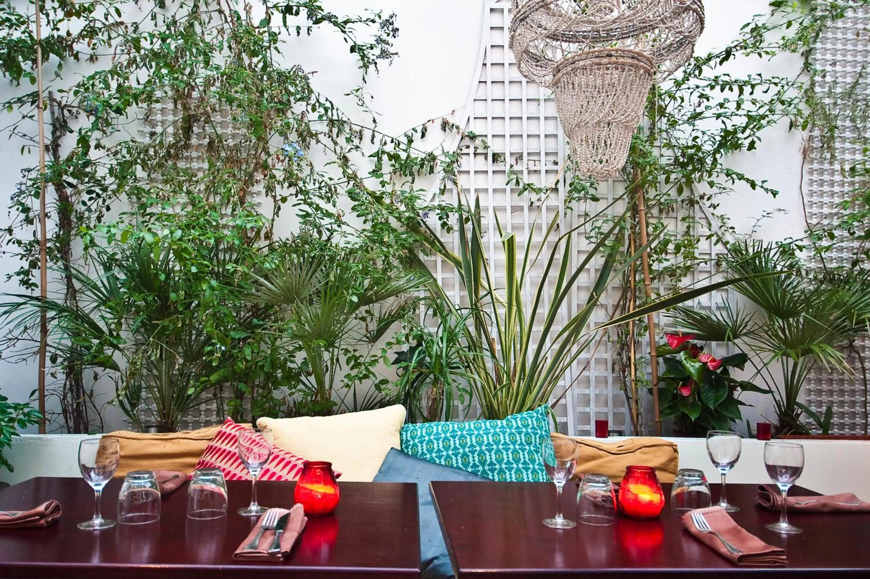 Restaurant/places to eat in Denfert-Montparnasse