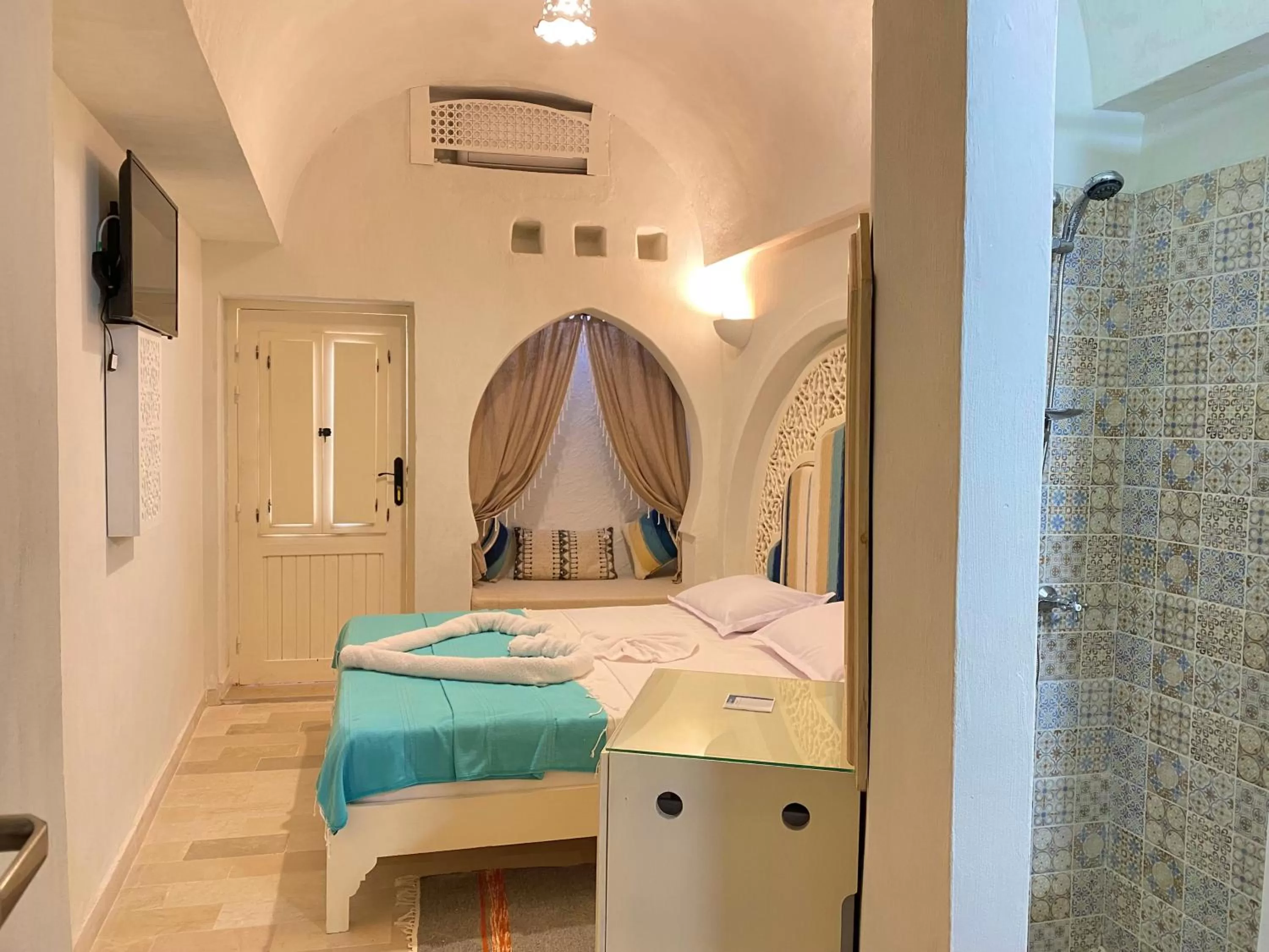 Bed in Djerba Authentique