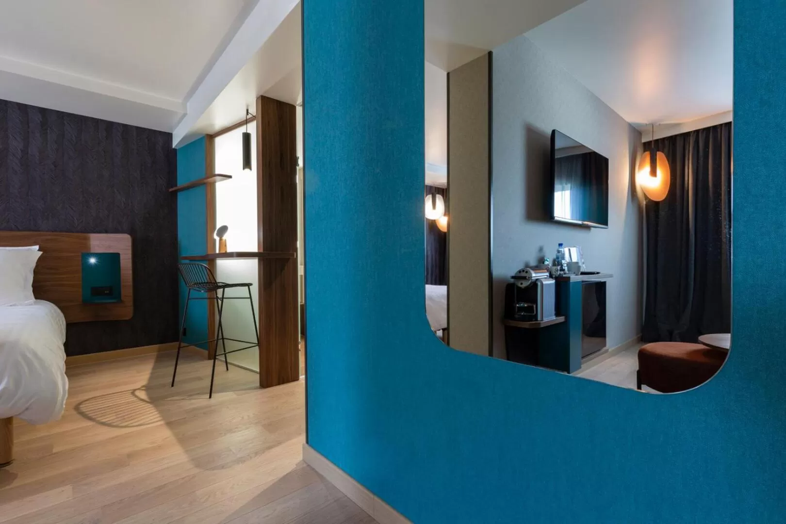 Bed in Oceania Paris Porte De Versailles