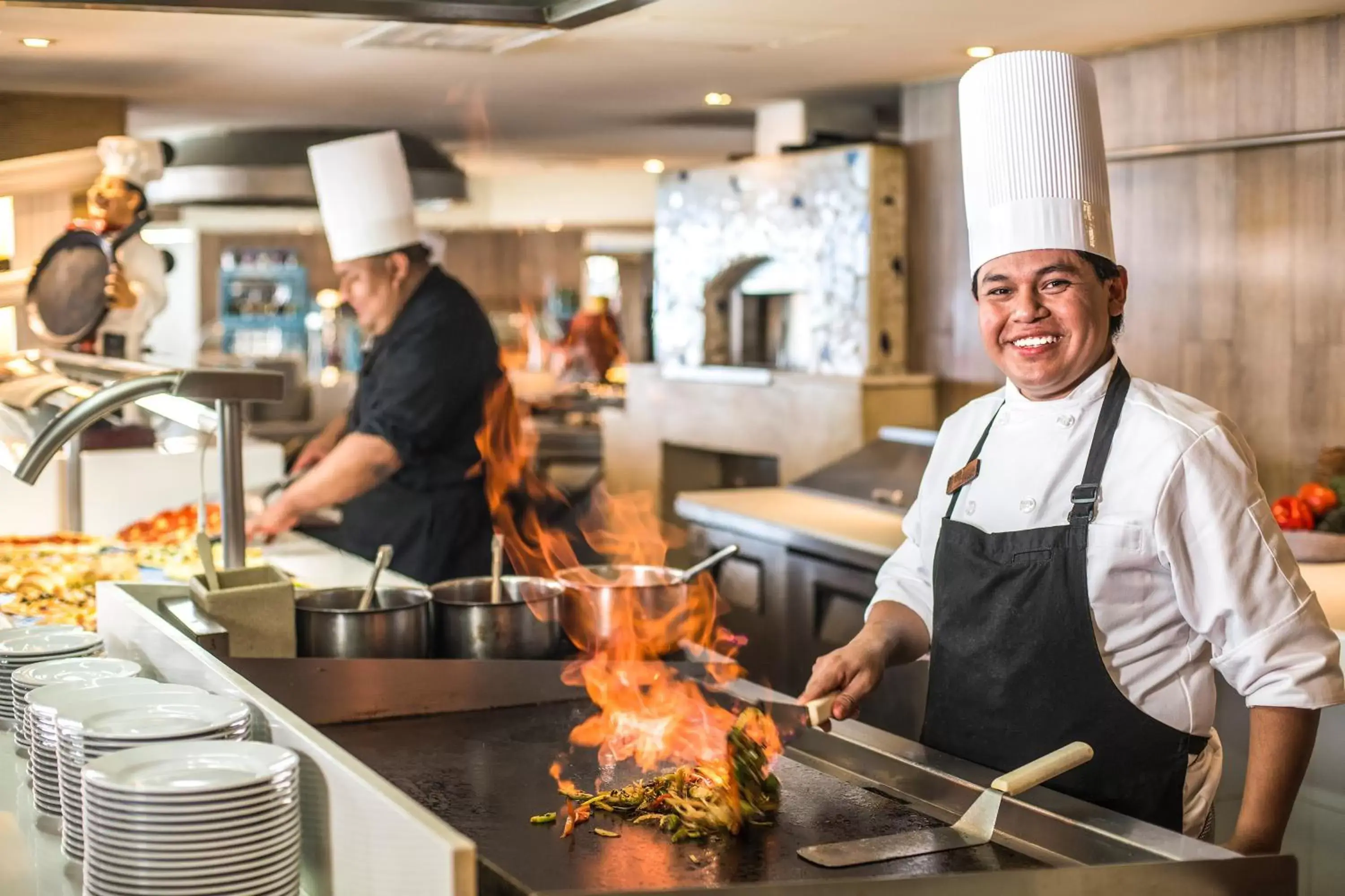 Meals, Staff in Wyndham Alltra Cancun All Inclusive Resort