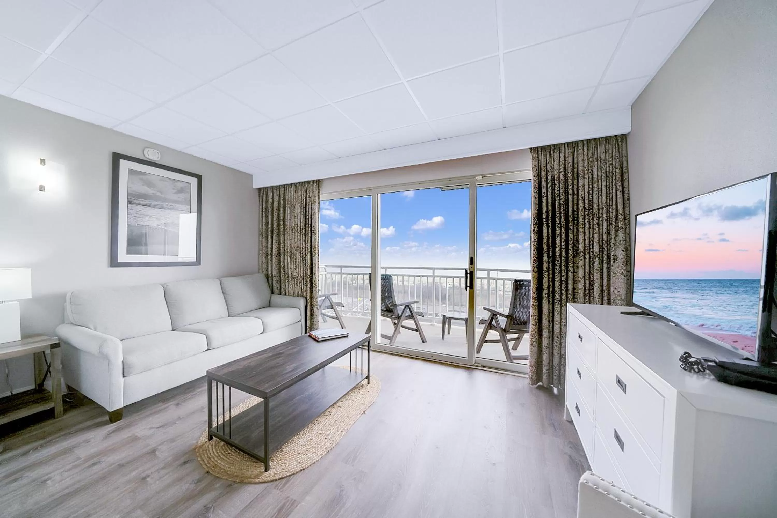 Montreal Beach Resort