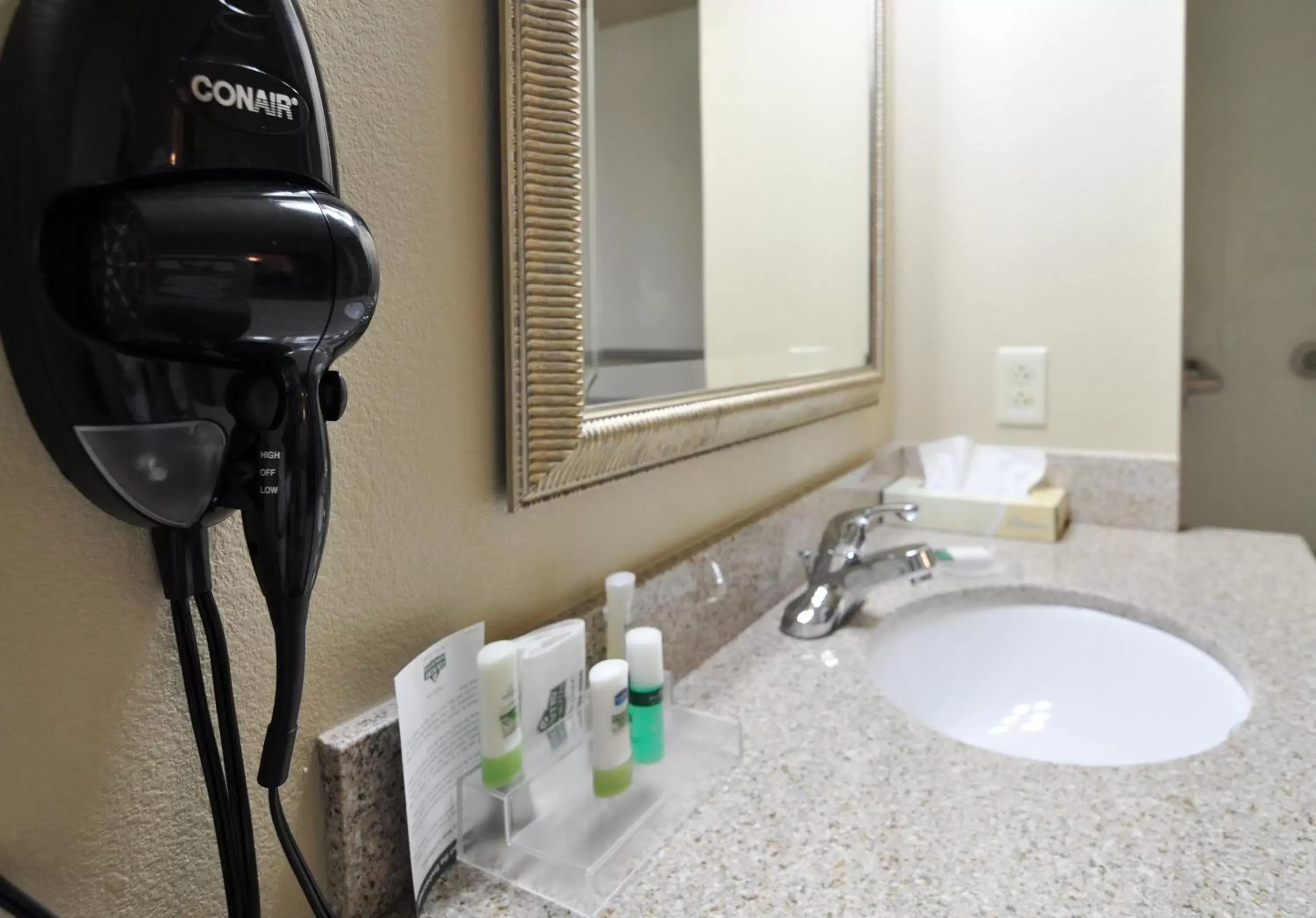 Bathroom in Country Inn & Suites by Radisson, Conway, AR