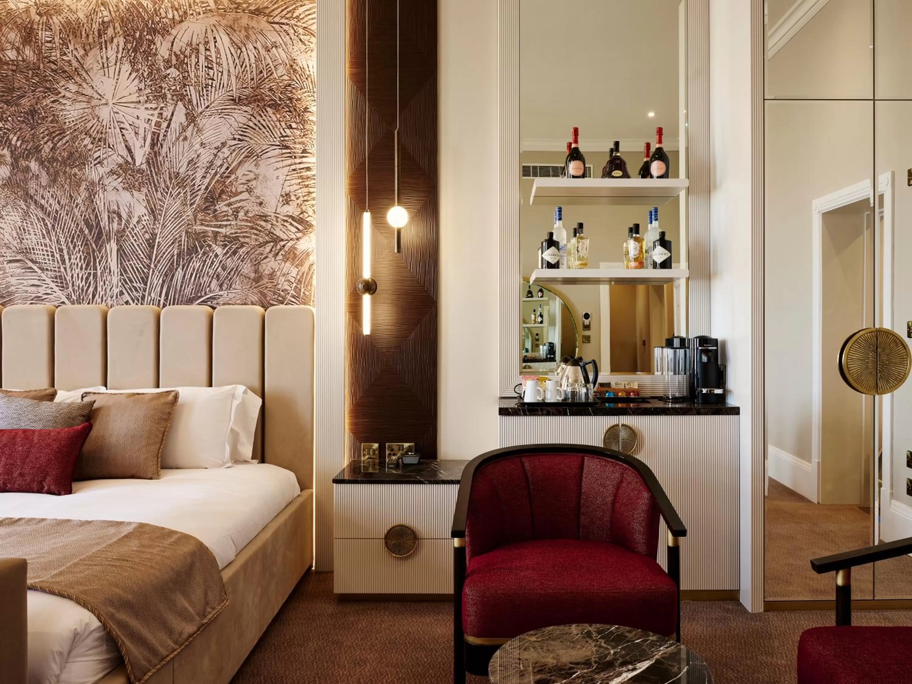 Bedroom in Best Western Premier Dover Marina Hotel & Spa