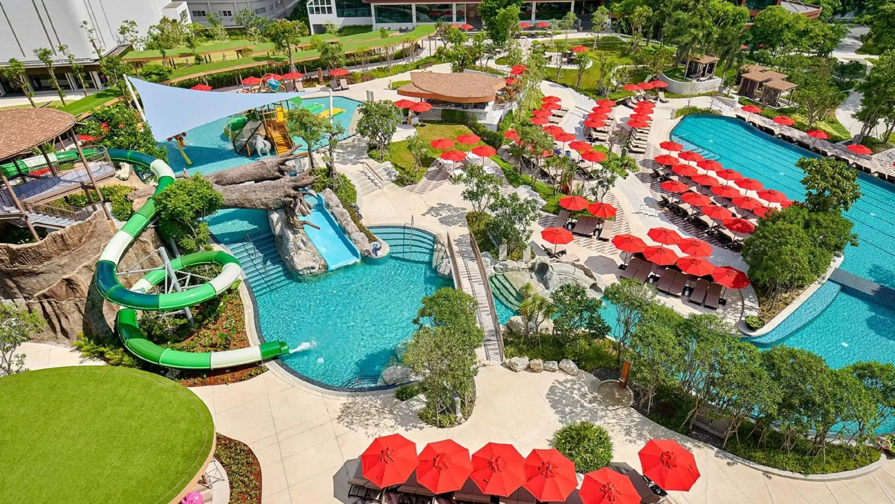 Pool view, Bird's-eye View in Amari Pattaya