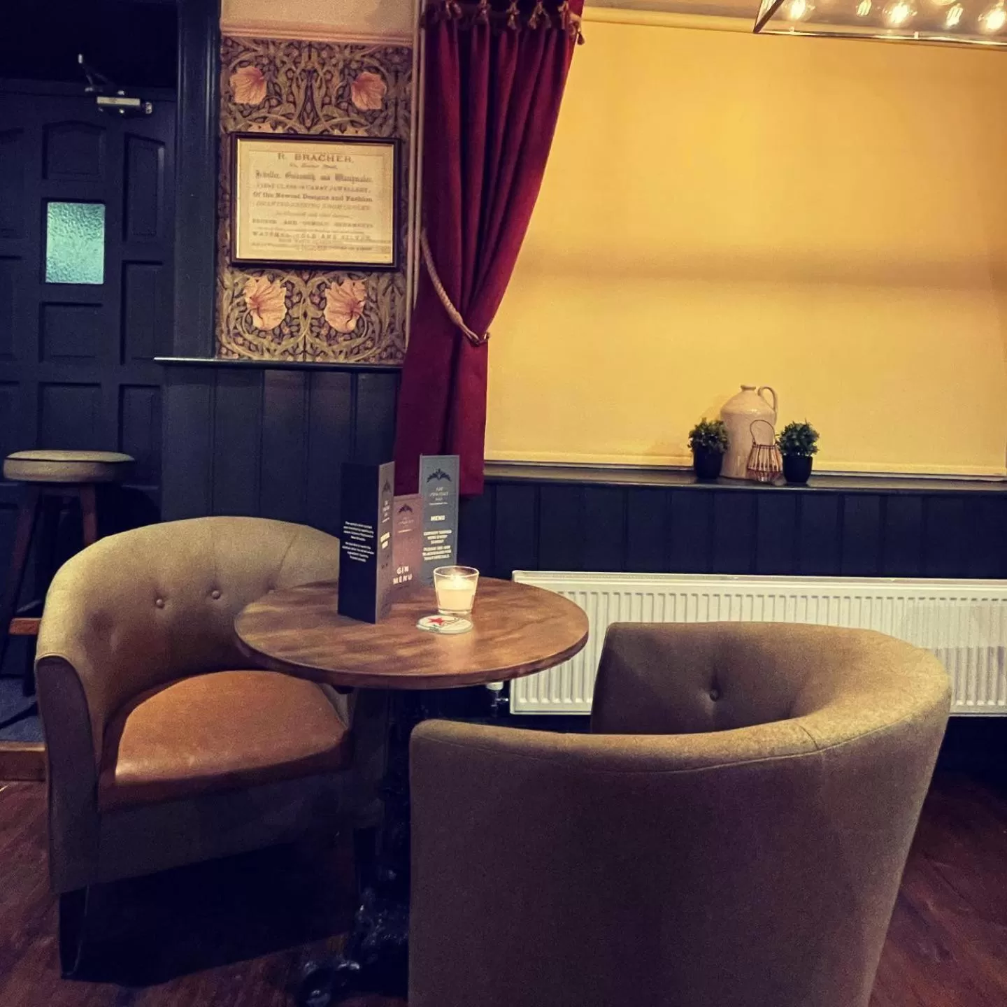 Lounge or bar in The Fountain Inn & Riverside Restaurant