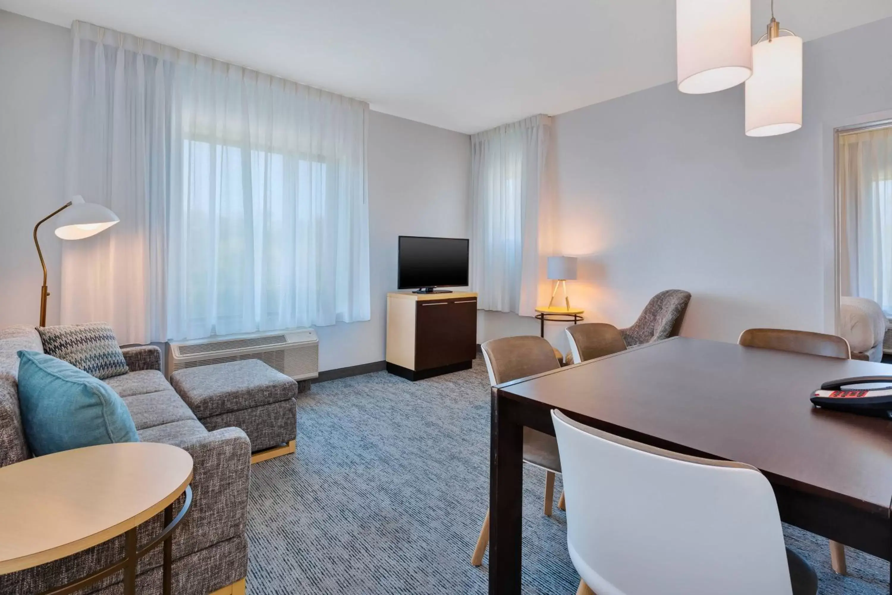 Living room, Seating Area in TownePlace Suites by Marriott Nashville Airport