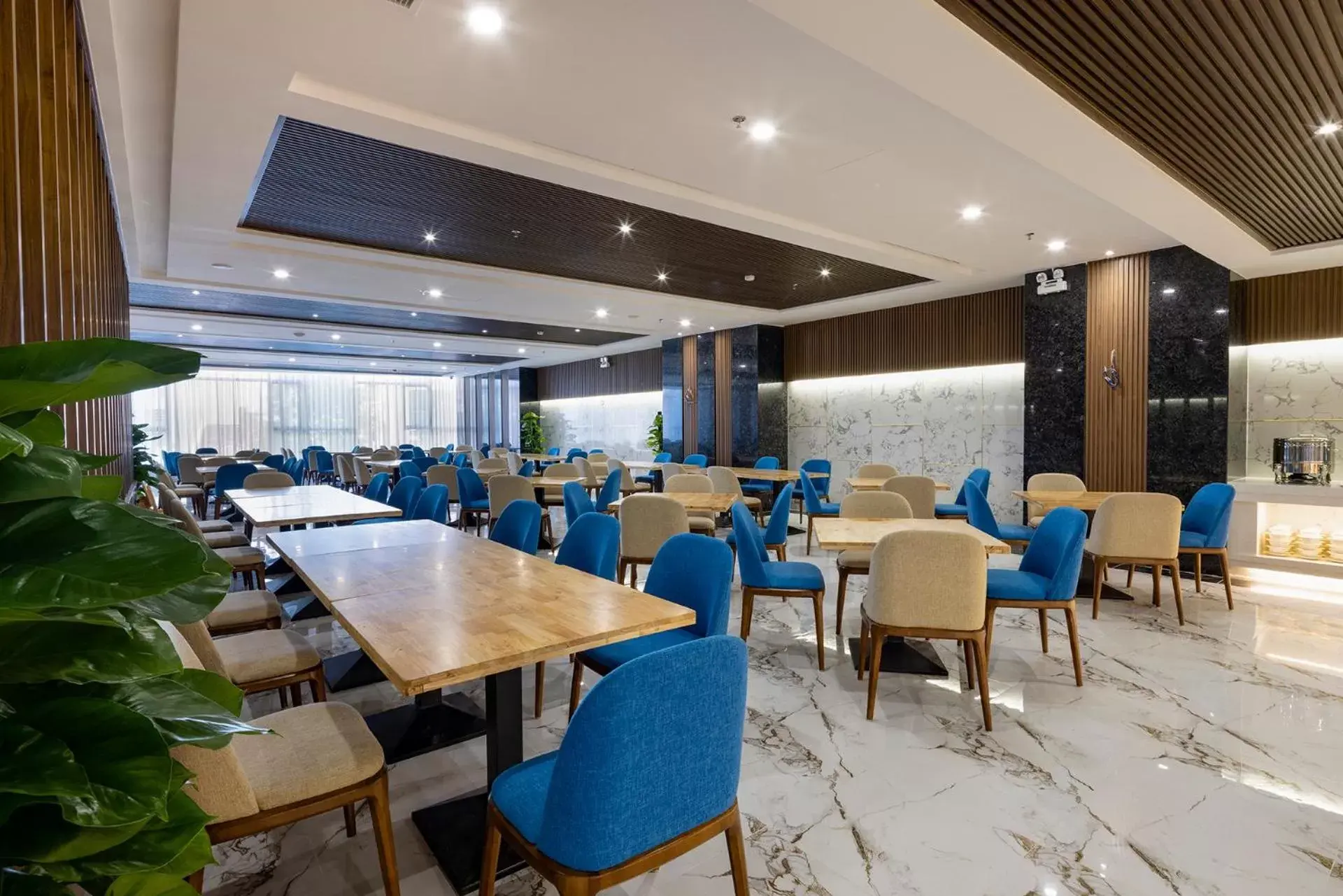 Restaurant/places to eat in Miracle Luxury Nha Trang Restaurant/places to eat in Miracle Luxury Nha Trang