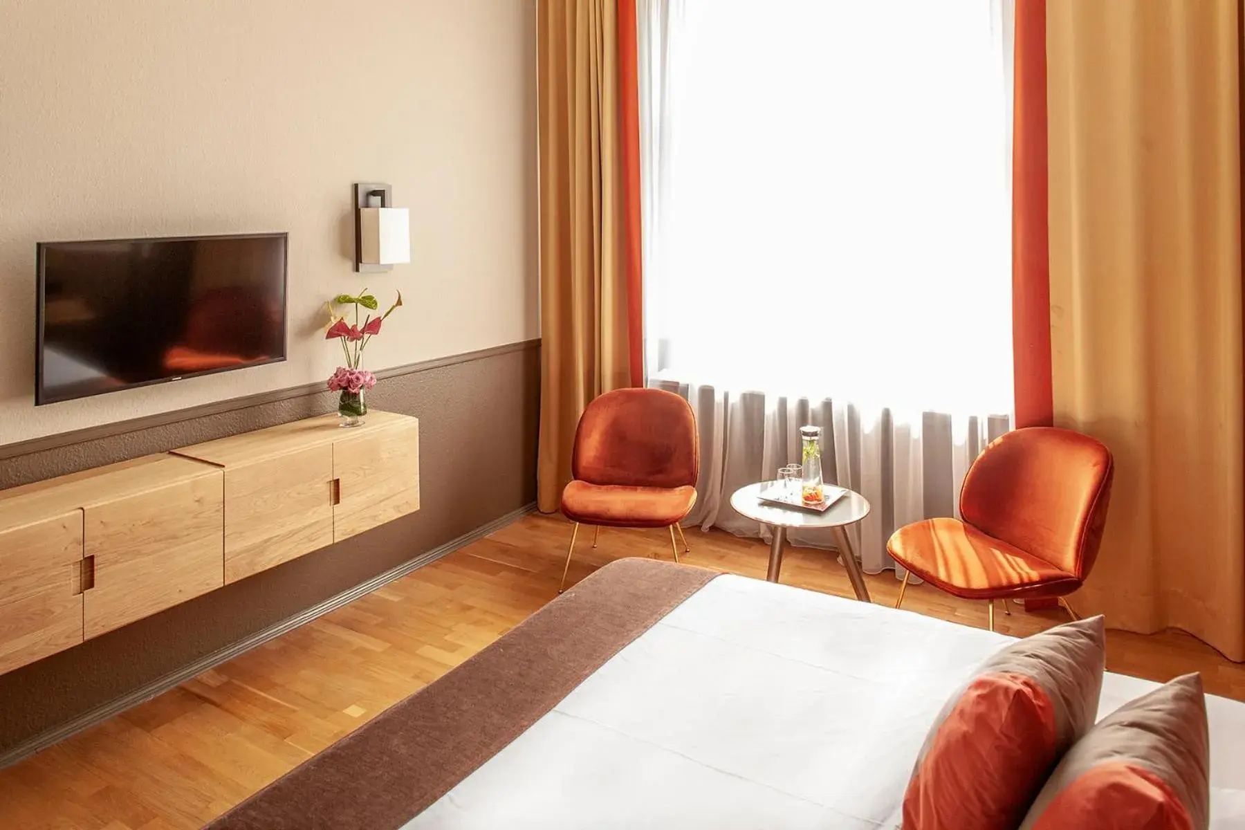 TV and multimedia, Bed in Hotel Elba am Kurfürstendamm - Design Chambers TV and multimedia, Bed in Hotel Elba am Kurfürstendamm - Design Chambers