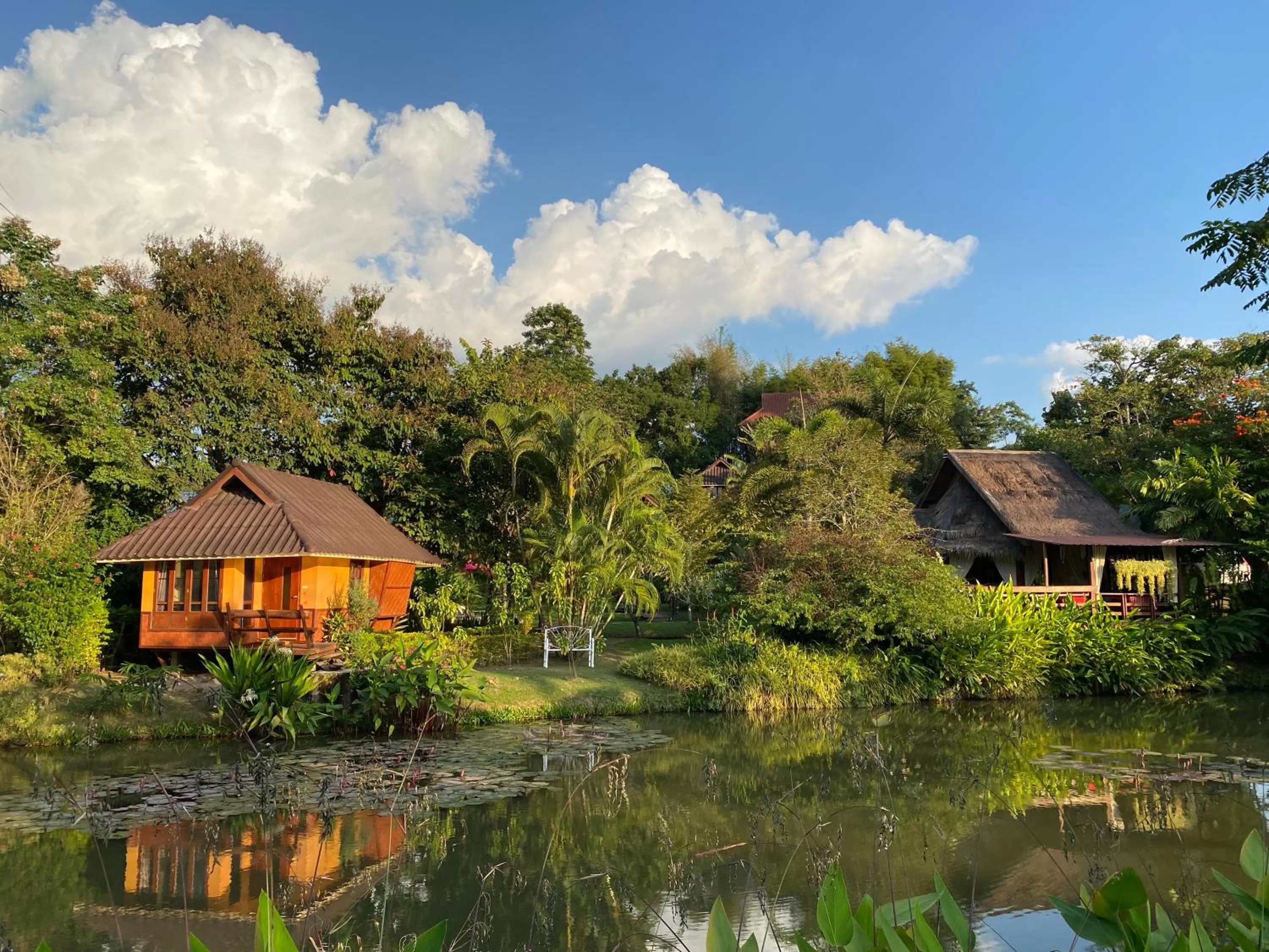 Property building in Pura Vida Pai Resort