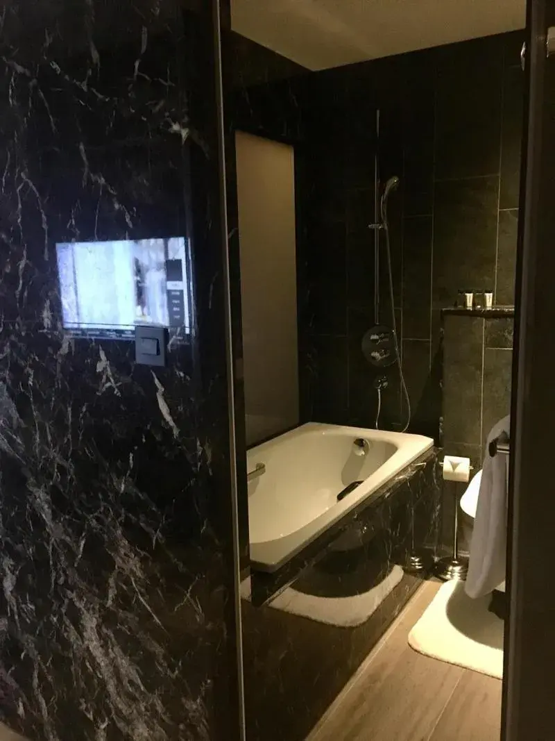 Bathroom in Suz Hotel