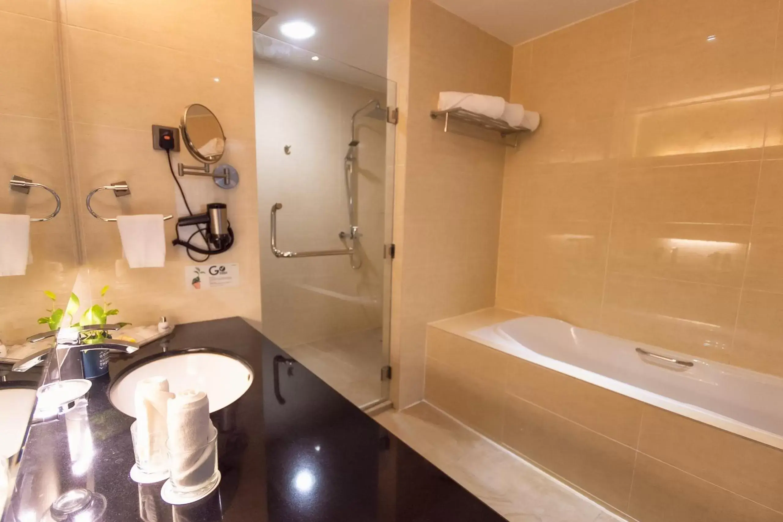Bathroom in Kinta Riverfront Hotel & Suites
