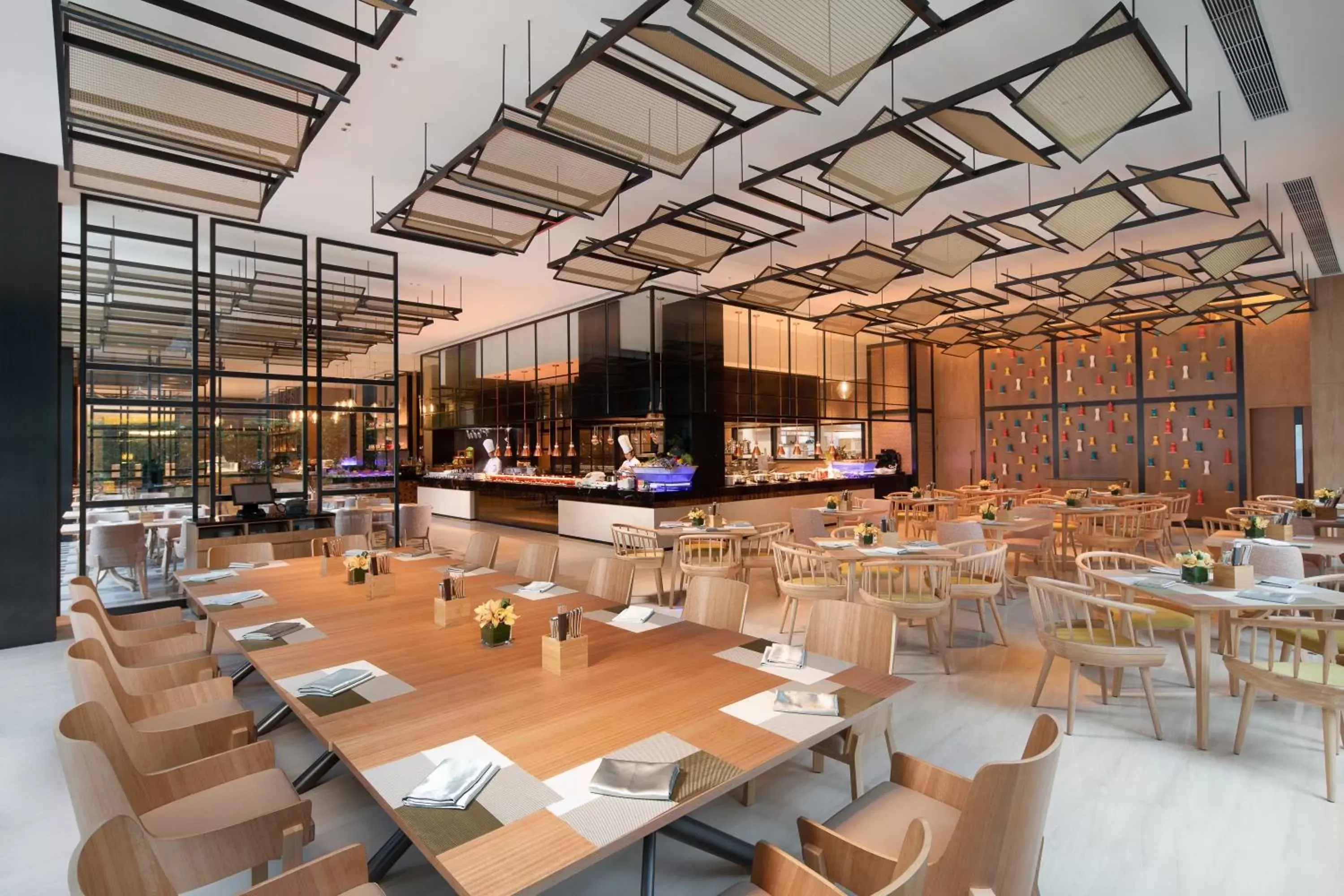 Restaurant/places to eat in Crowne Plaza Foshan Nanhai-an IHG Hotel-Free Shuttle Bus to Canton Fair Restaurant/places to eat in Crowne Plaza Foshan Nanhai-an IHG Hotel-Free Shuttle Bus to Canton Fair