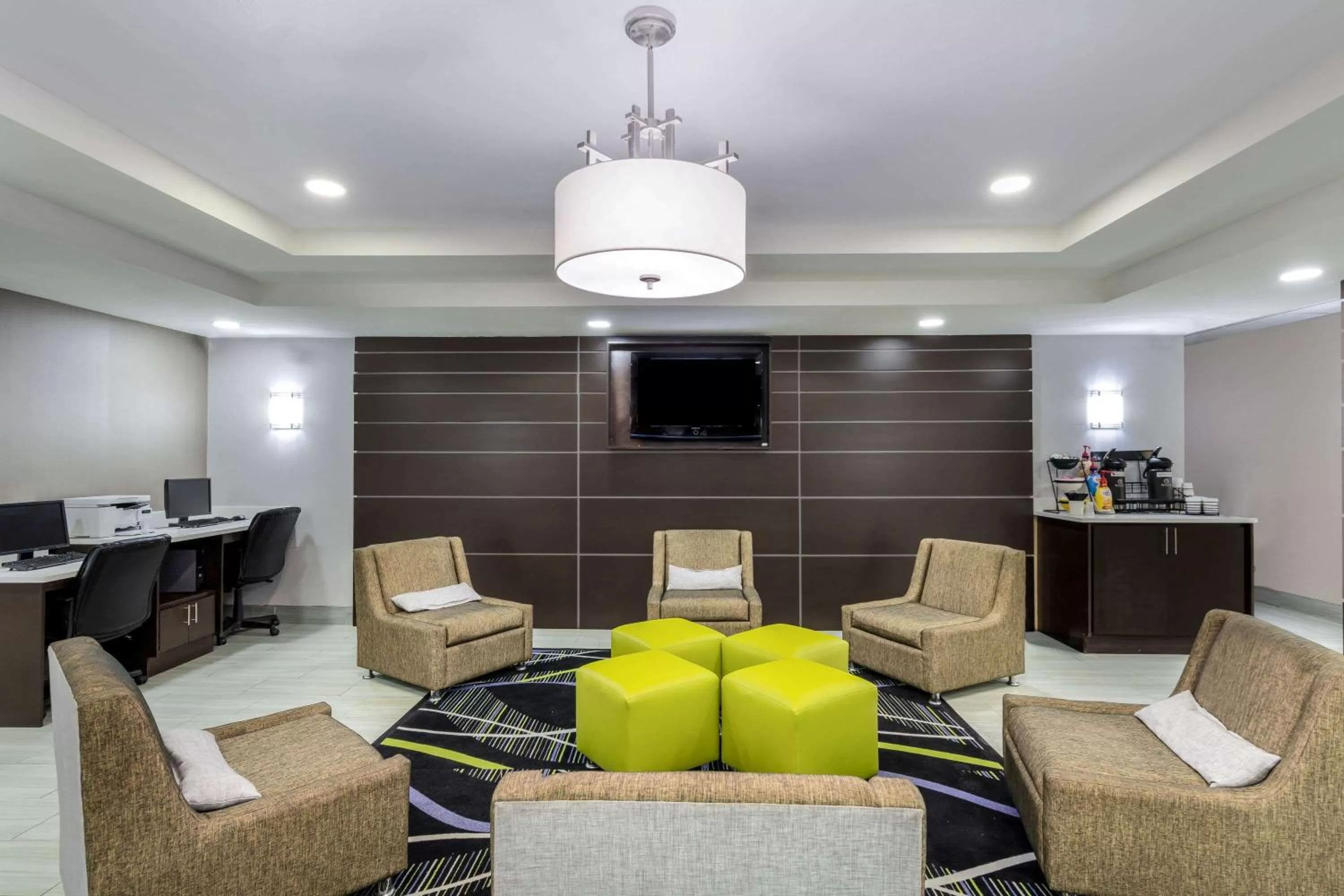 Lobby or reception in La Quinta by Wyndham Canton MS