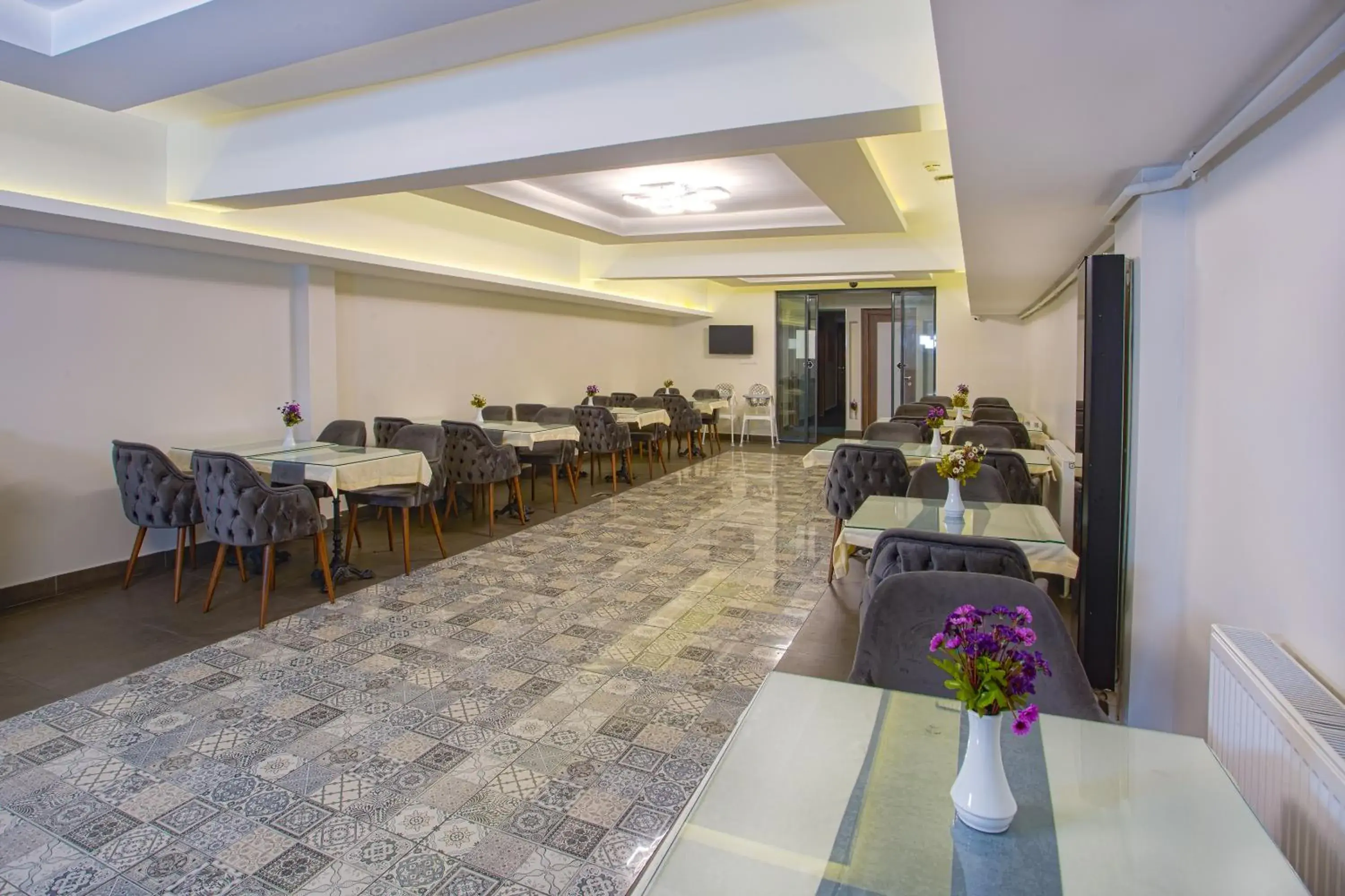 Restaurant/Places to Eat in Sim Hotel Istanbul
