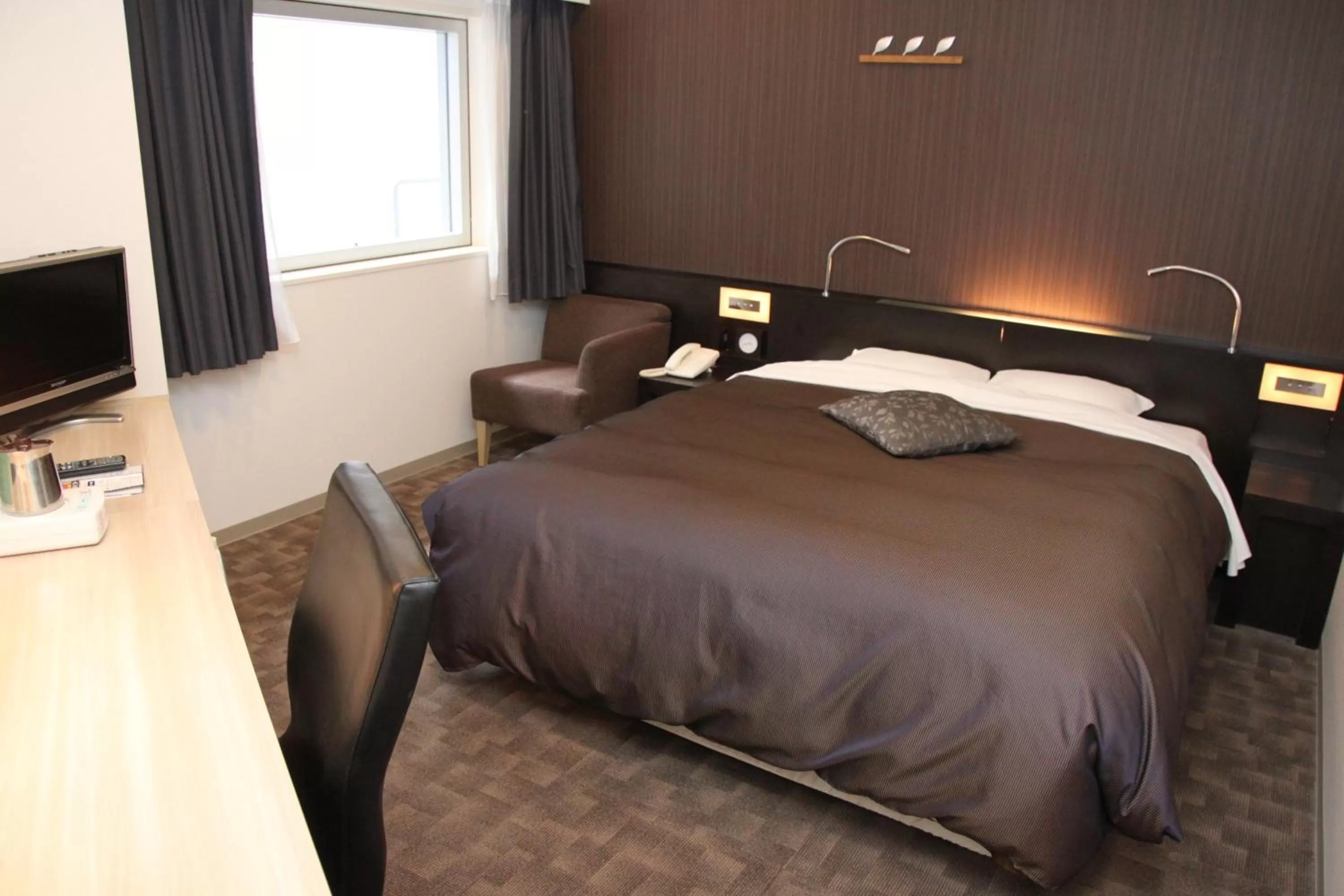 Bedroom, Bed in Shin Osaka Washington Hotel Plaza