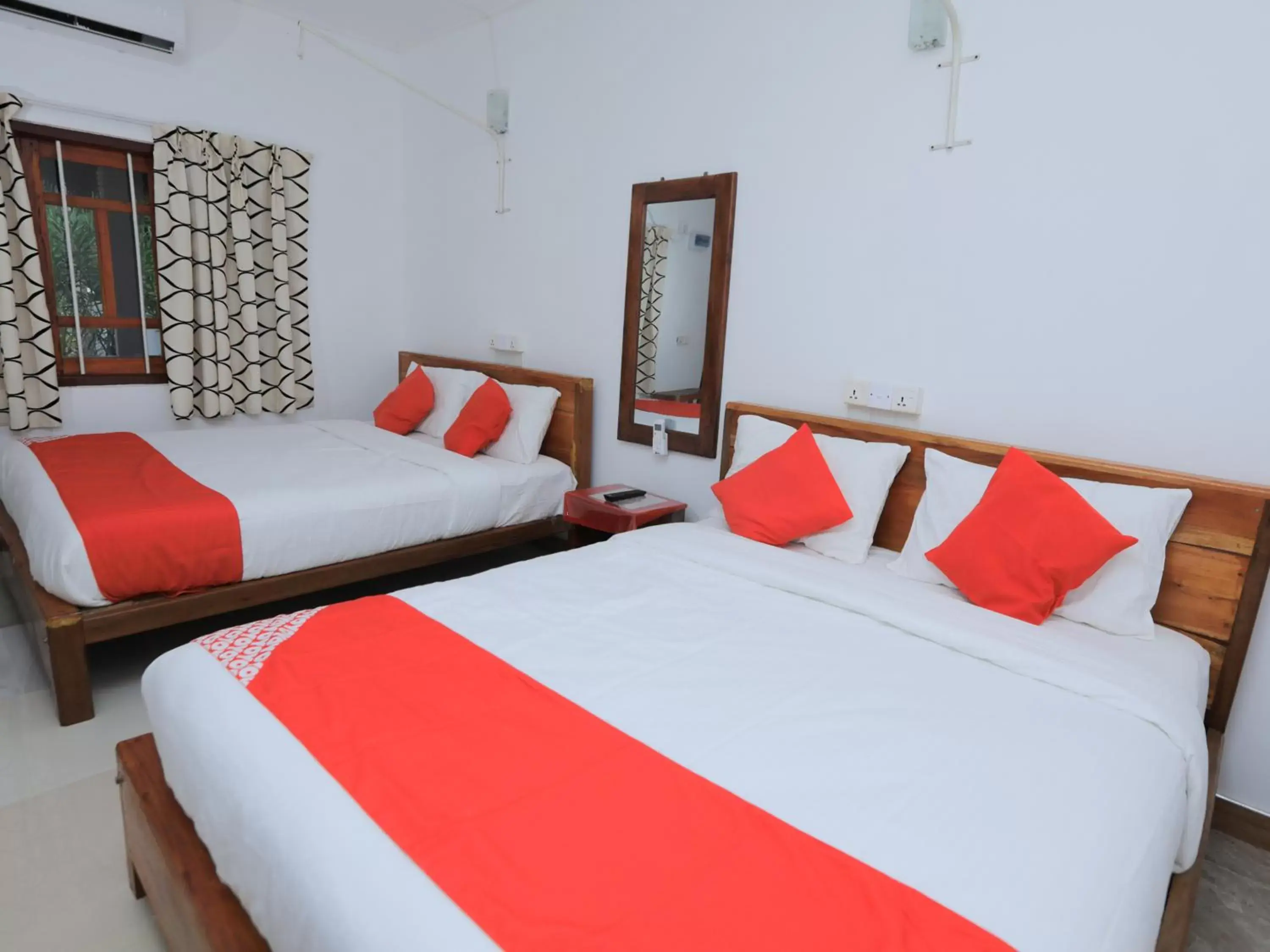 Deluxe Family Room in Trinco Star Cabana Deluxe Family Room in Trinco Star Cabana