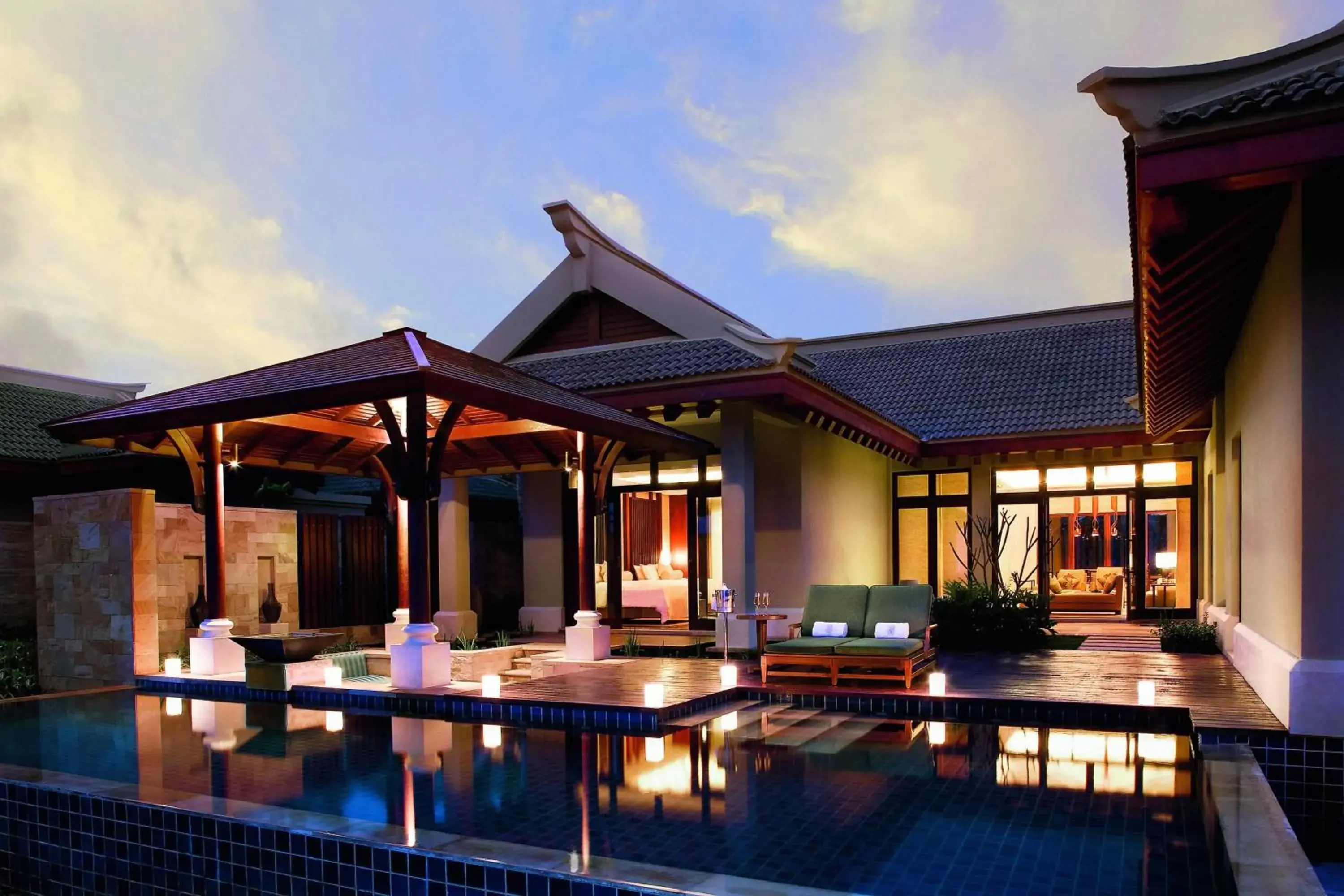 Bedroom, Swimming Pool in The Ritz-Carlton Sanya, Yalong Bay