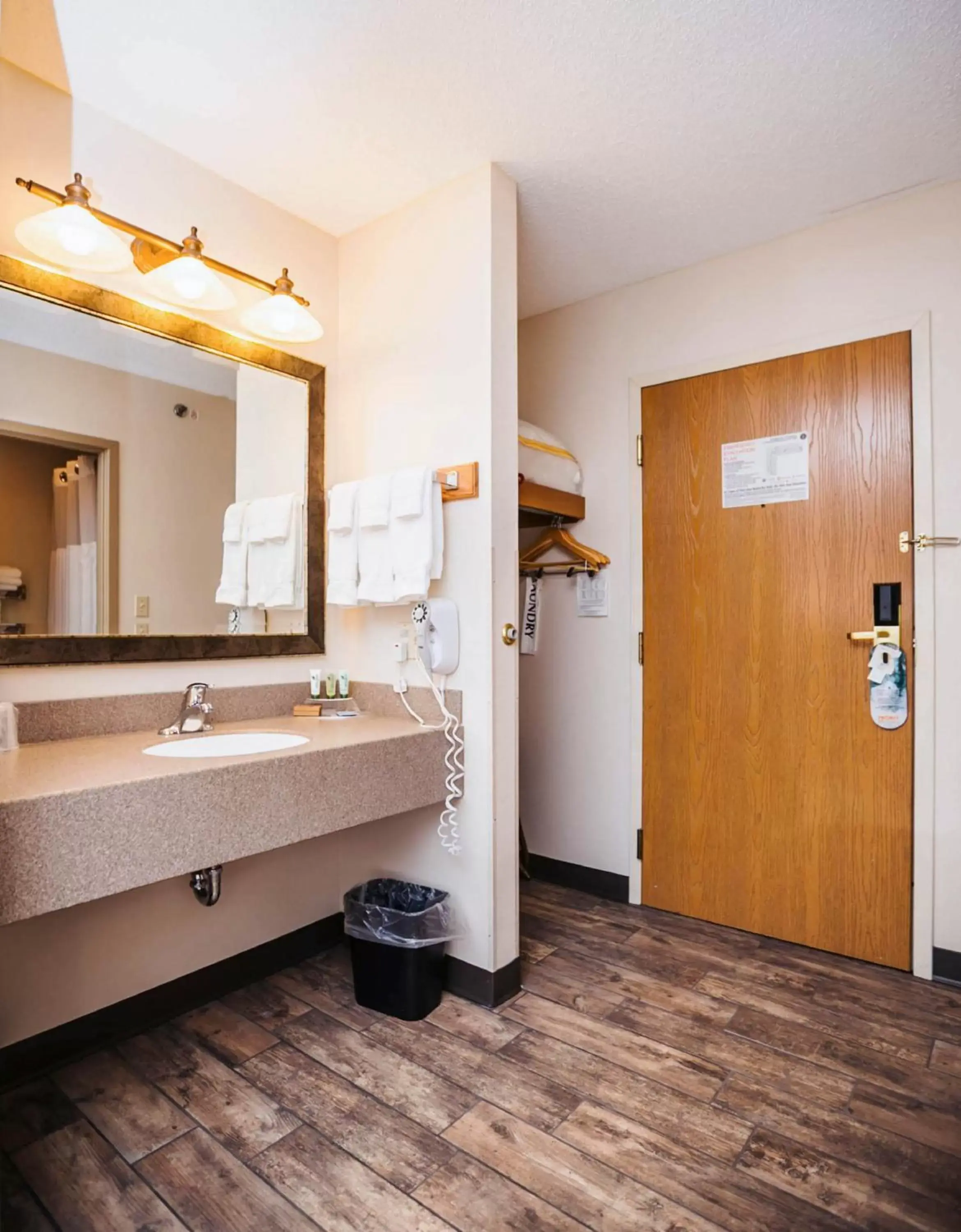 Bathroom in SureStay Plus Hotel by Best Western Elizabethtown Hershey