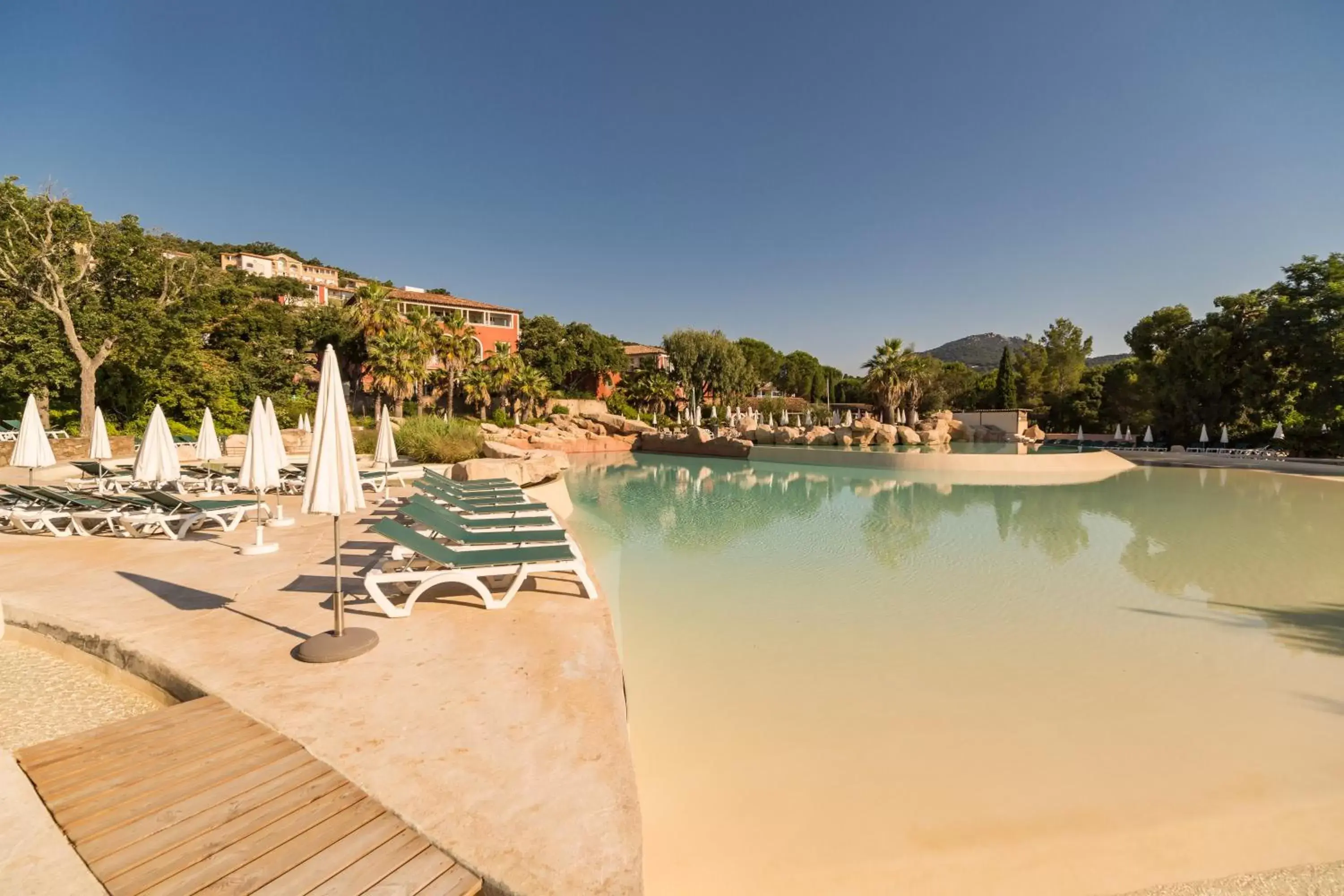 Nearby landmark, Swimming Pool in Résidence Pierre & Vacances Les Restanques du Golfe de Saint-Tropez