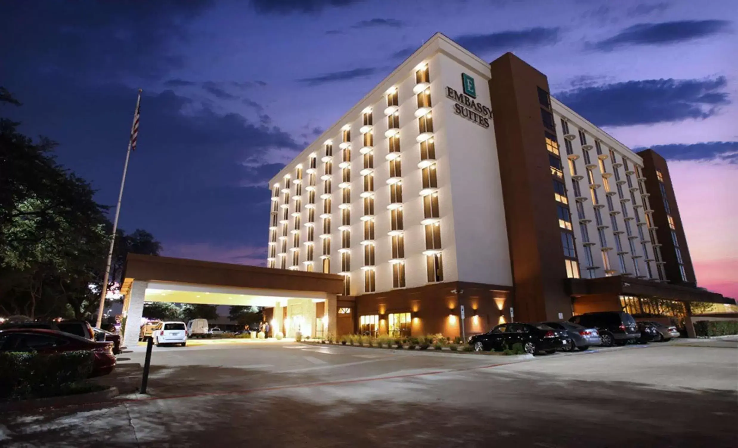 Property Building in Embassy Suites by Hilton Dallas Market Center
