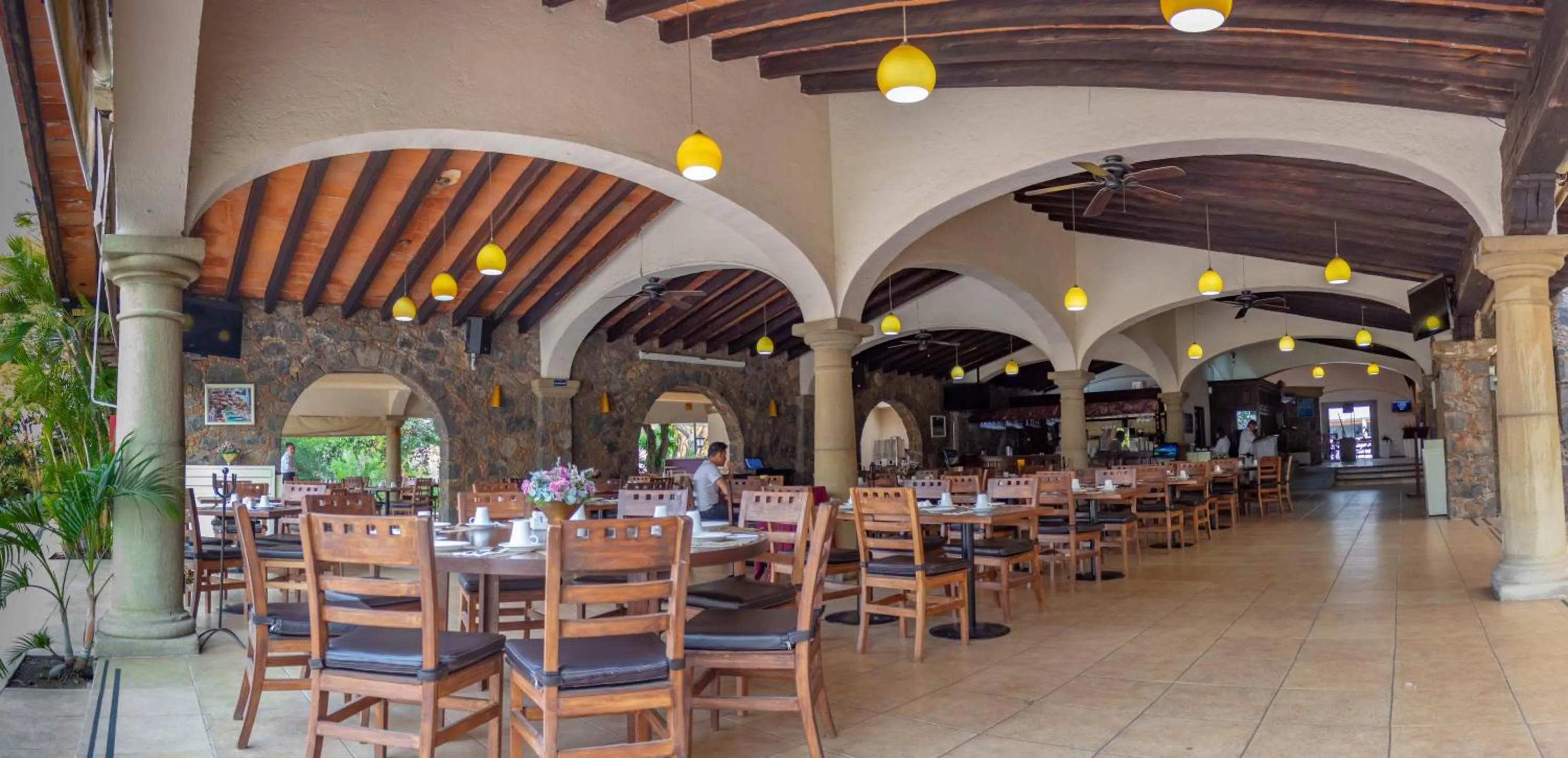 Restaurant/places to eat in Hotel Coral Cuernavaca